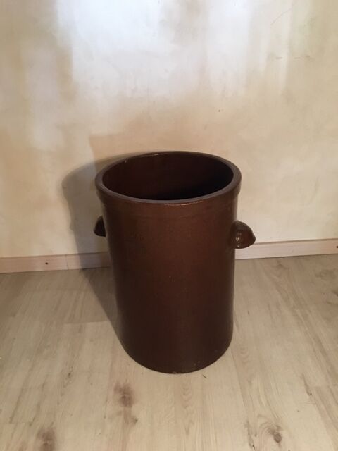 Old sauerkraut pot in sandstone 50 liters