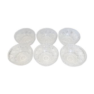 6 coupelles en cristal taillé