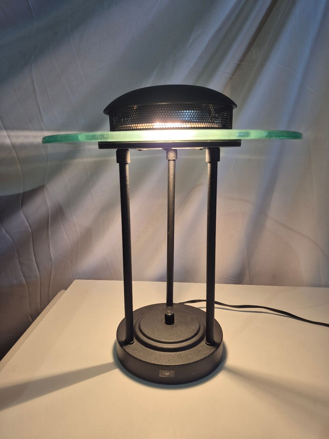 Lampe Saturne noire postmoderne de Robert Sonneman SMC Boxford