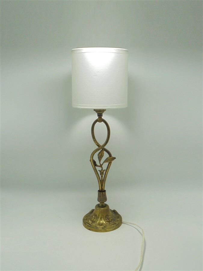 Floral decor lamp