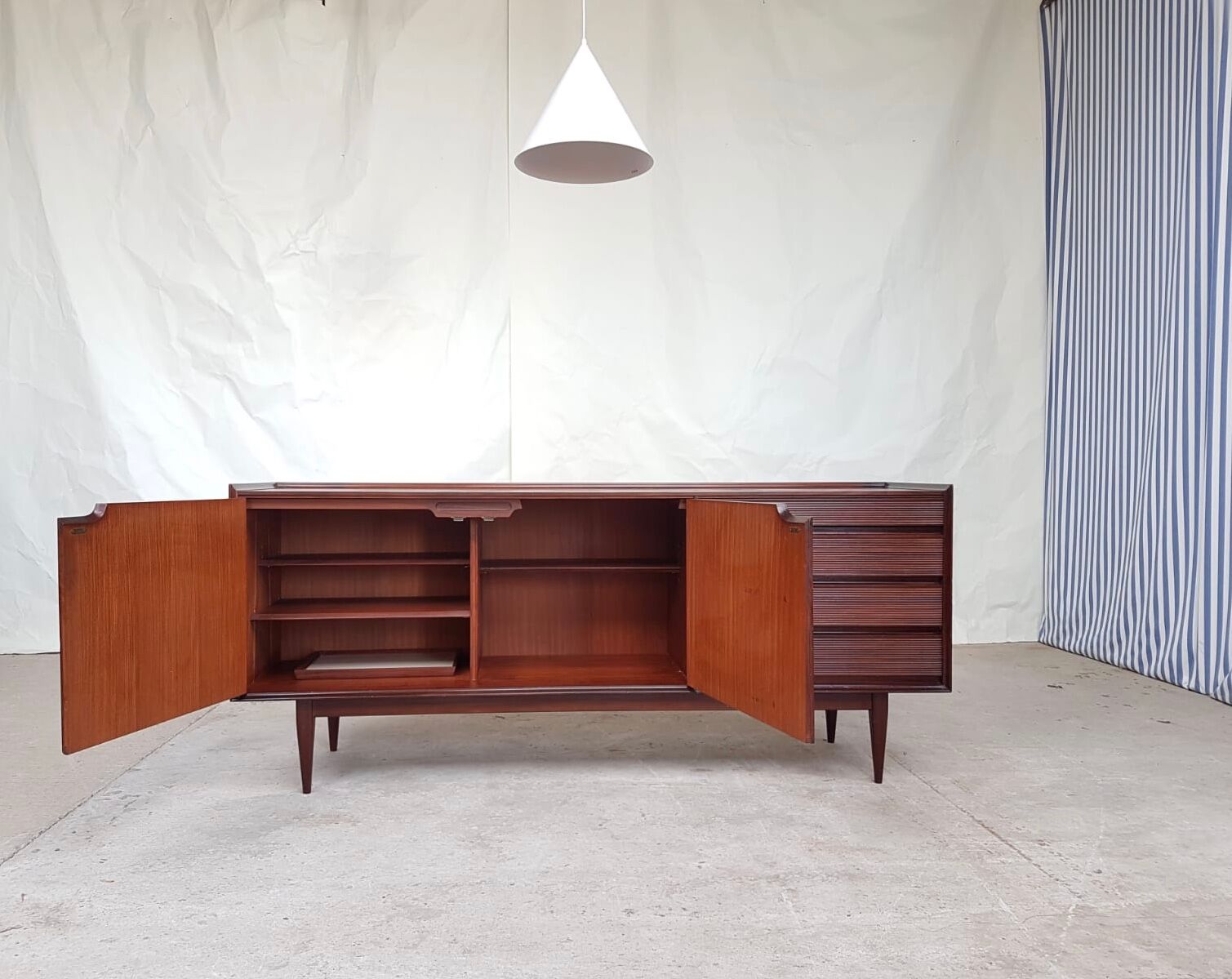 Sideboard