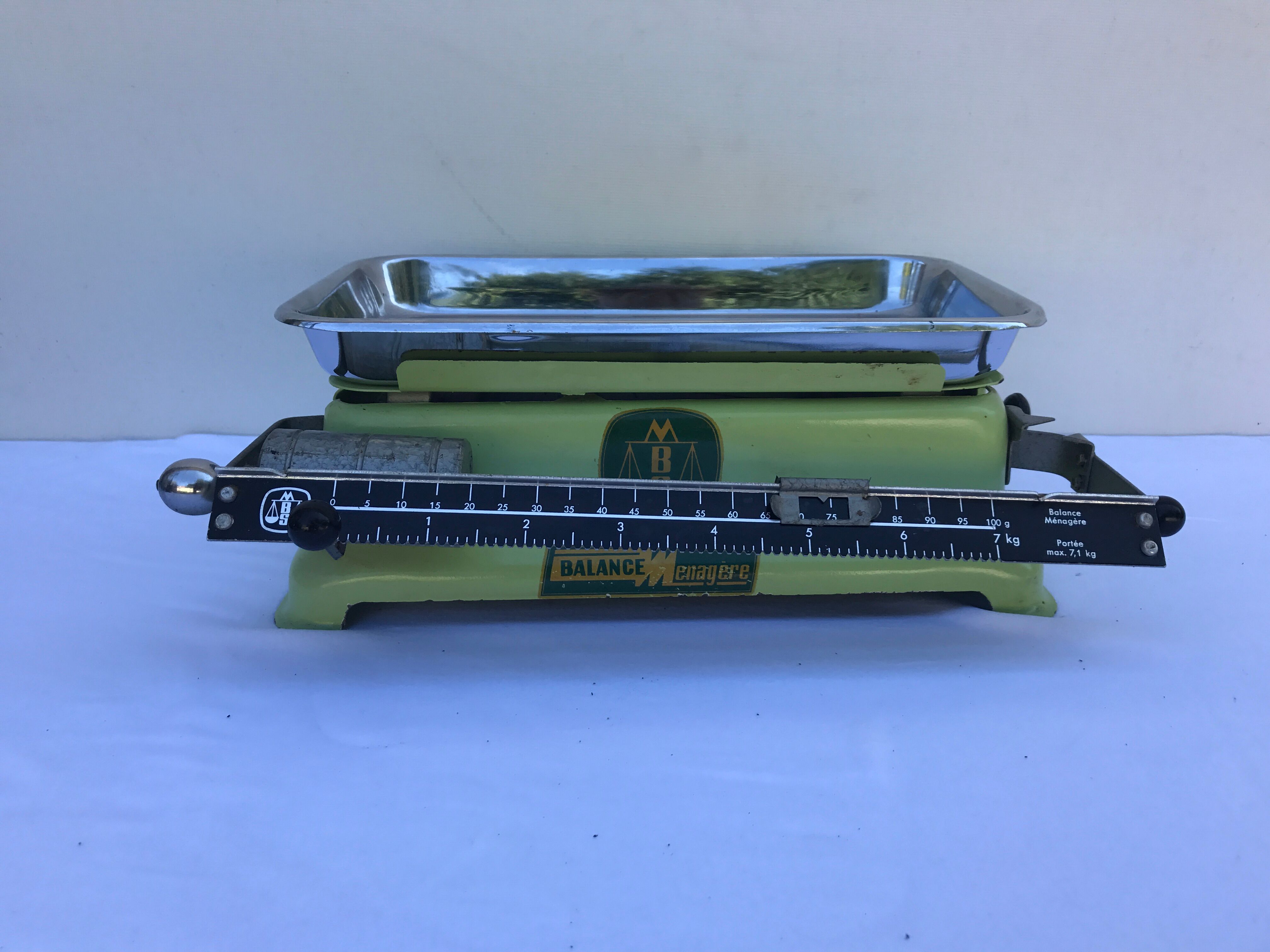 Green kitchen MBS scale and tray stainless steel vintage
