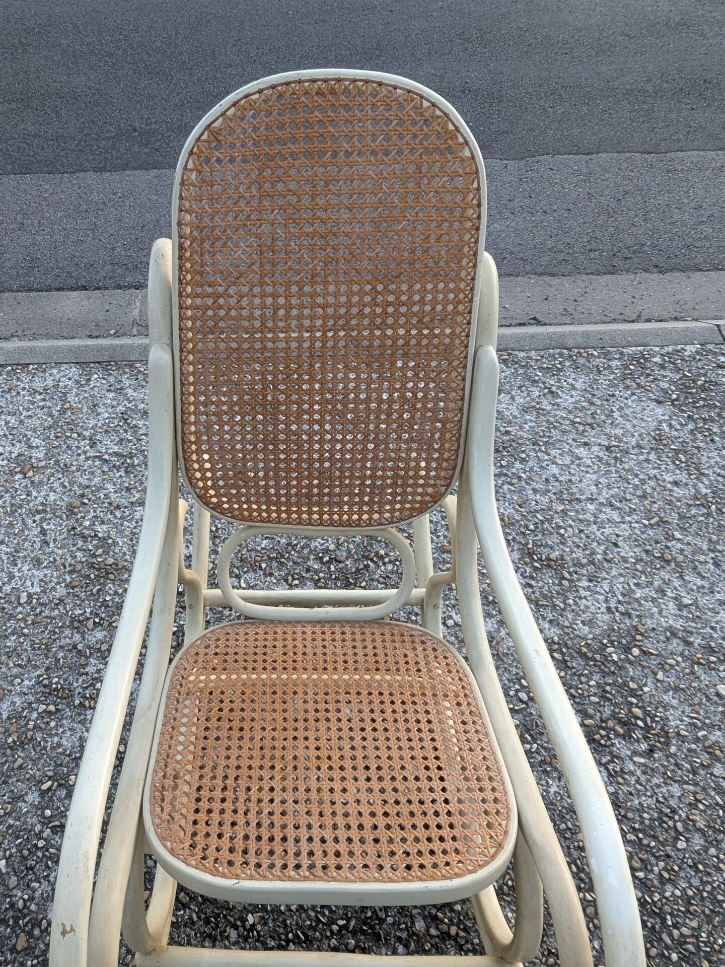 Vintage Thonet rocking chair