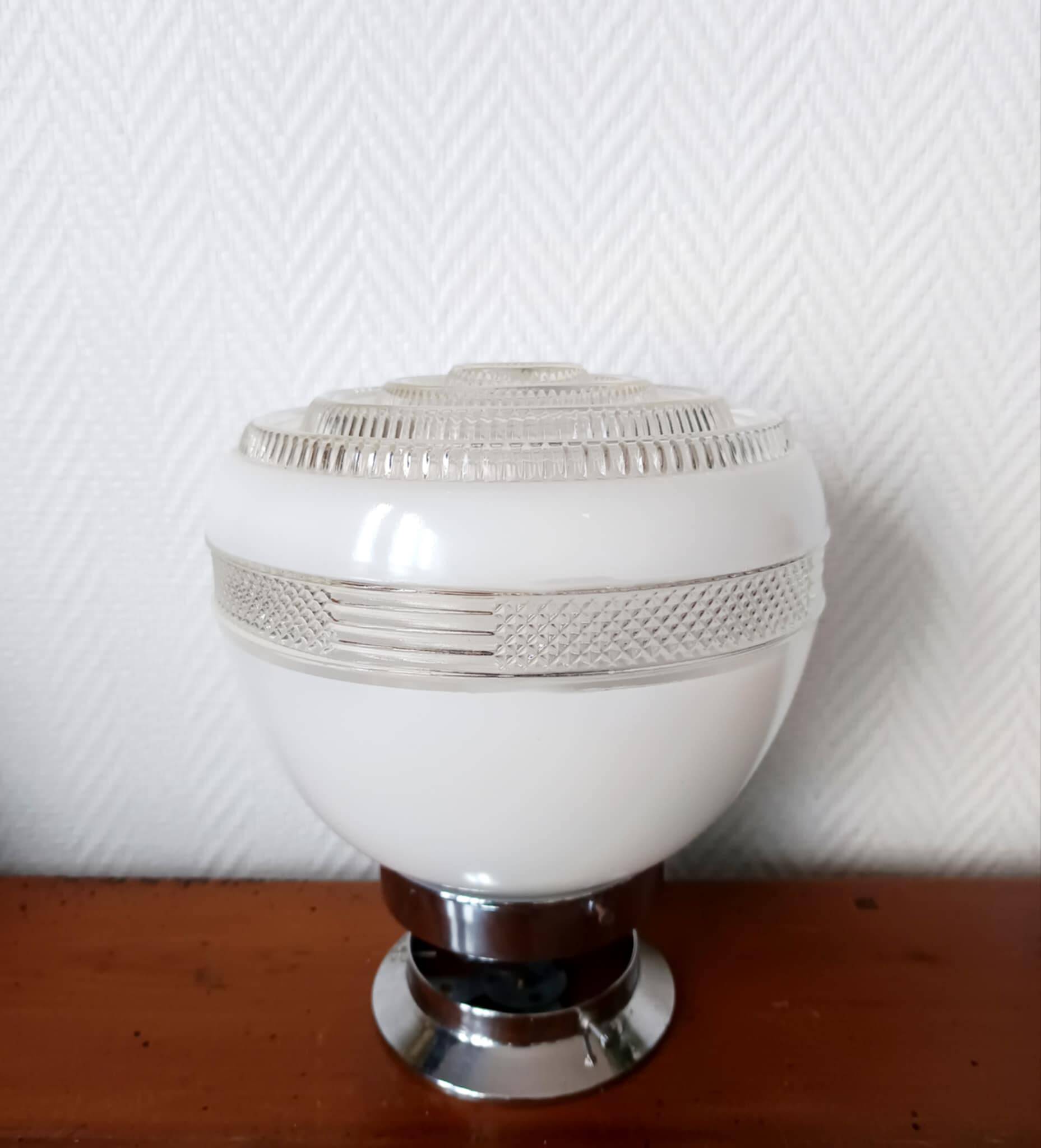 Lampe space age globe et chrome