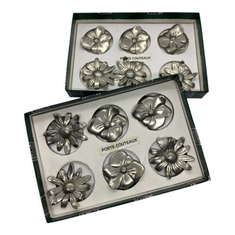 12 door knives Tin of the Manor