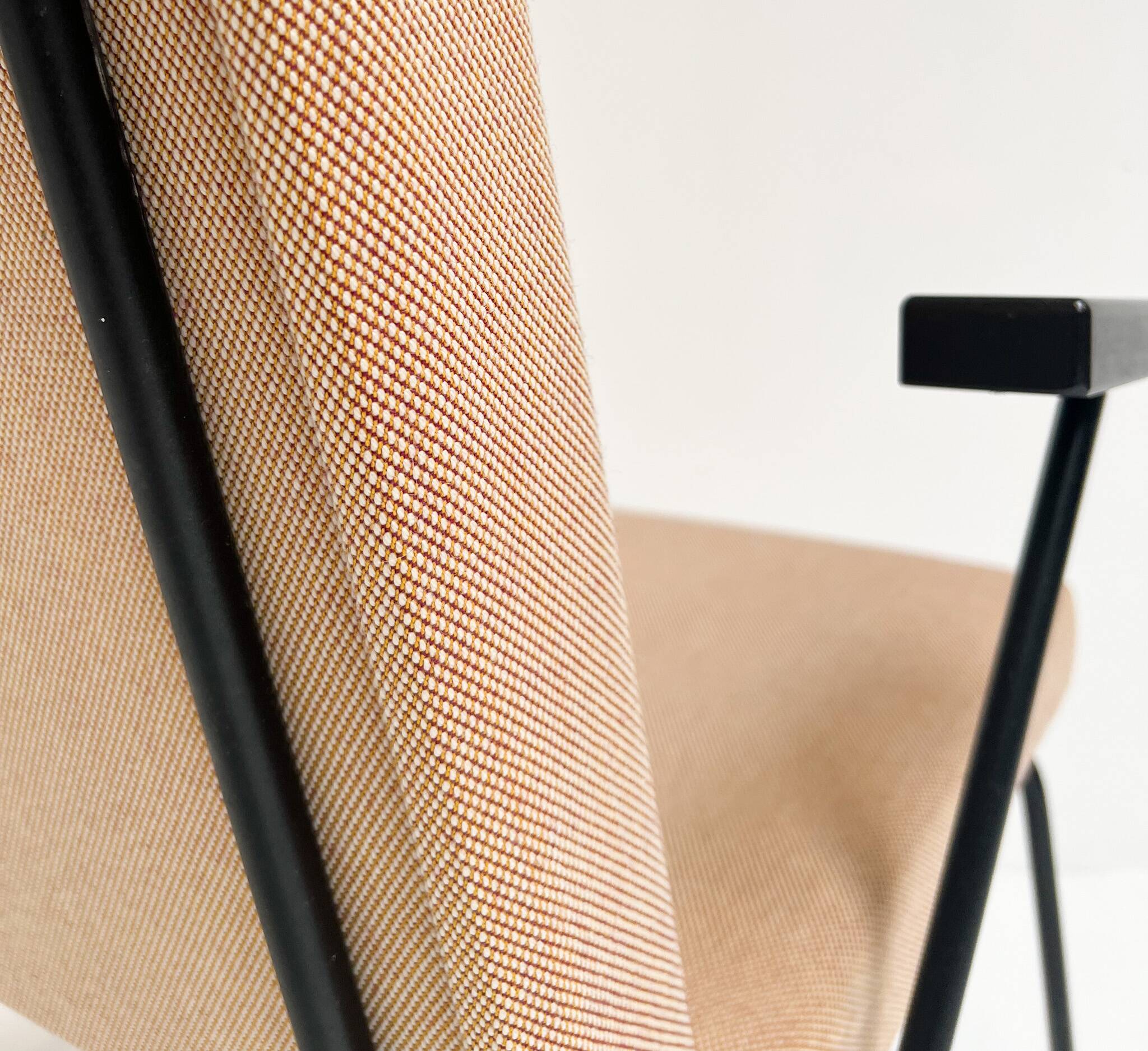 Cream Gispen 1407 armchair by Wim Rietveld, 1950s