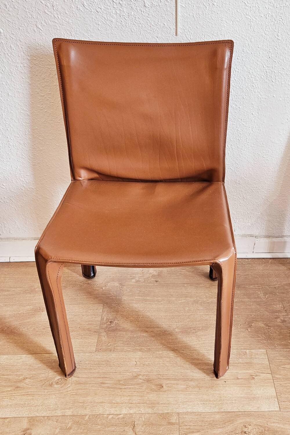 Bellini style brown leather zipped chair, Italian design