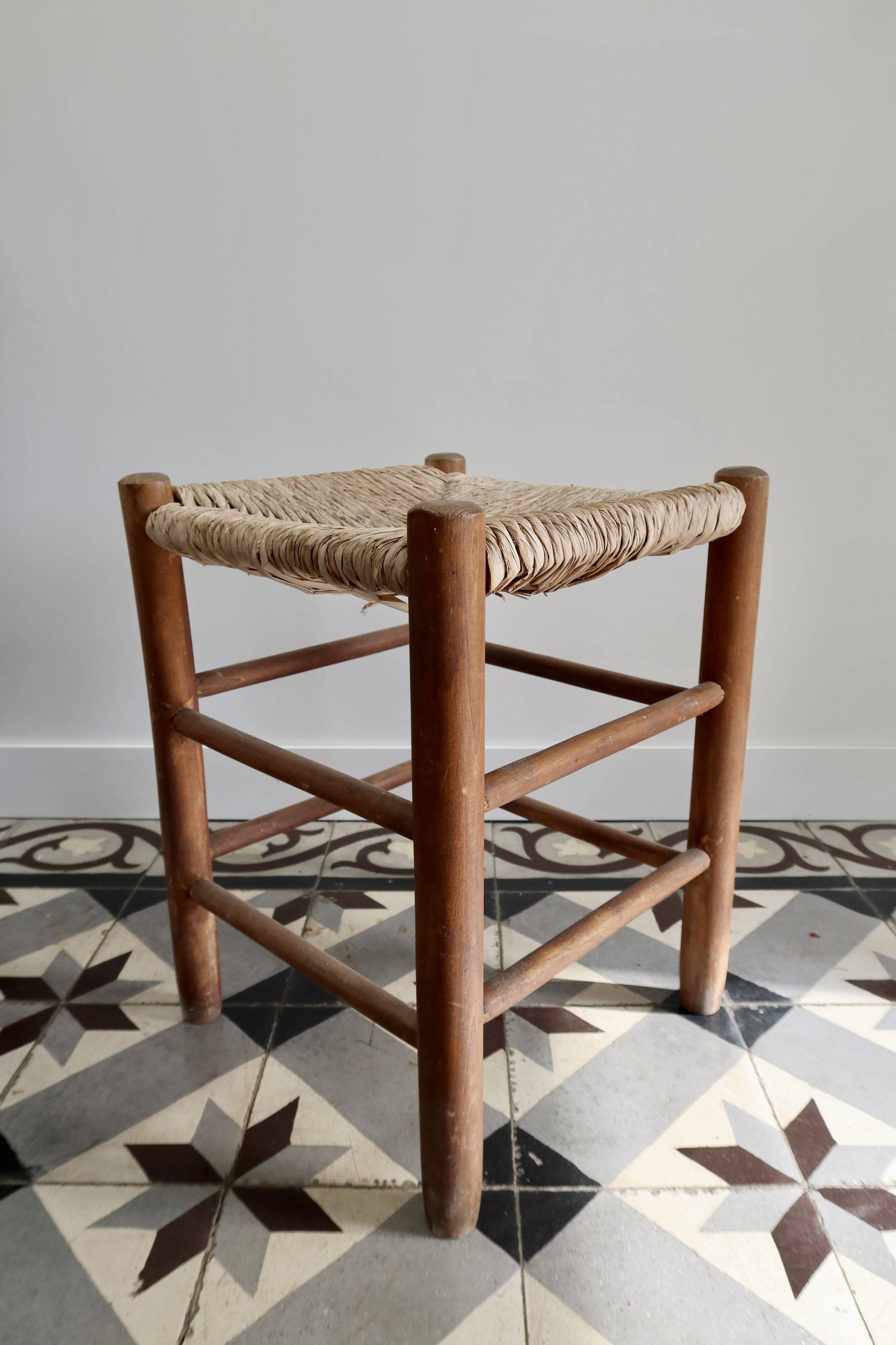 Vintage low wooden stool – Woven straw seat