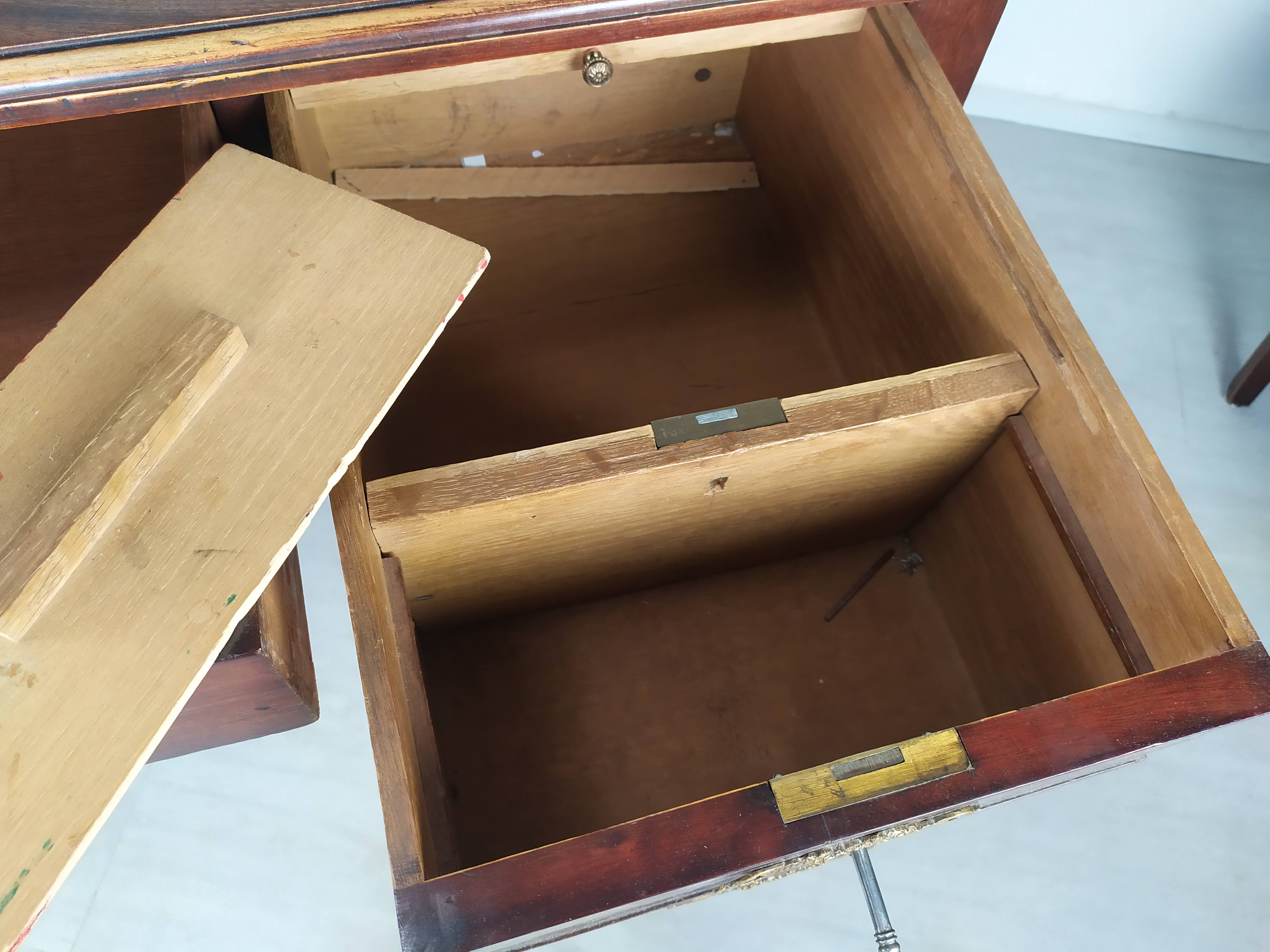 Empire-style desk and chairs