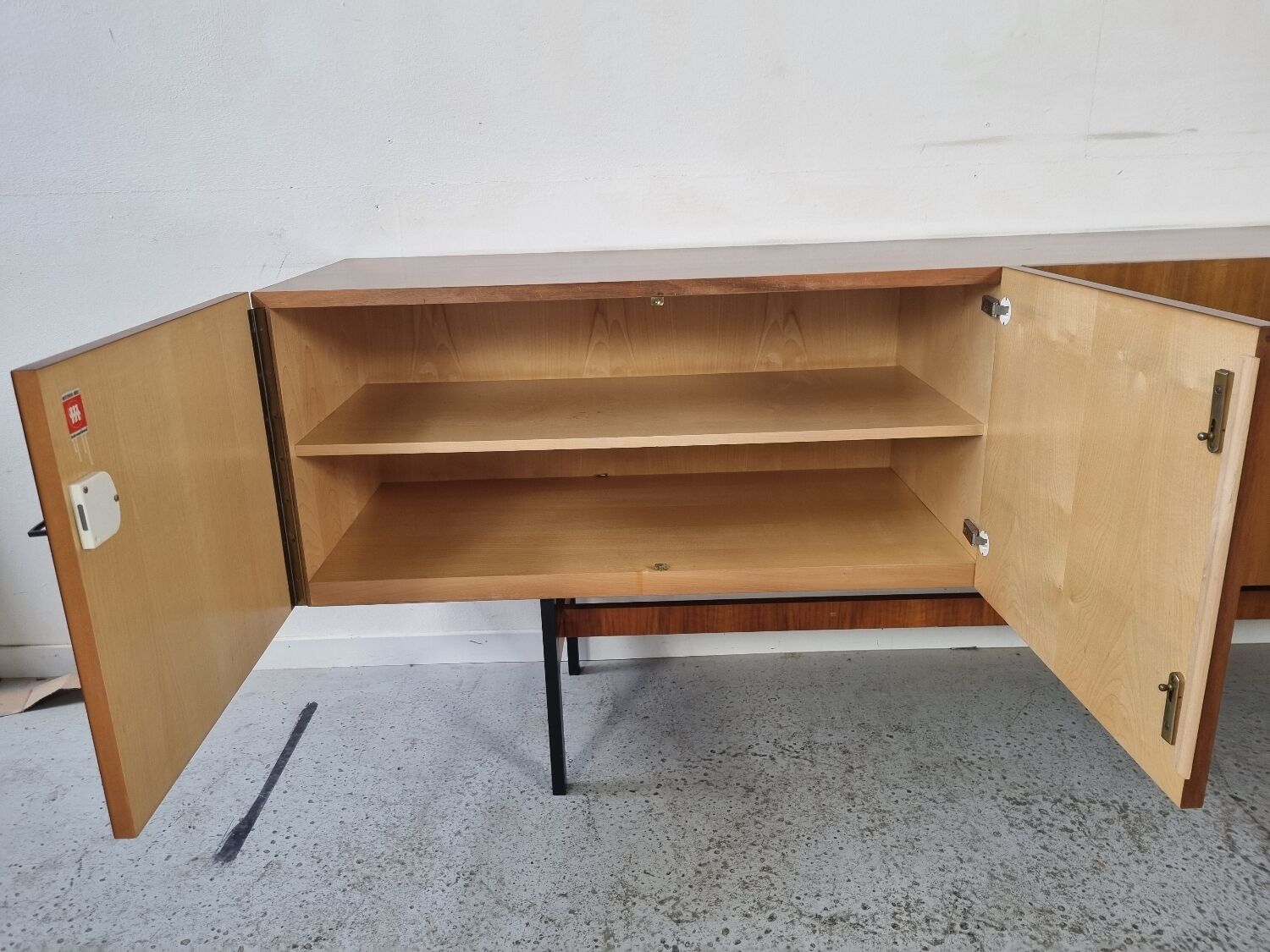 Scandinavian rowning Musterring walnut 60s