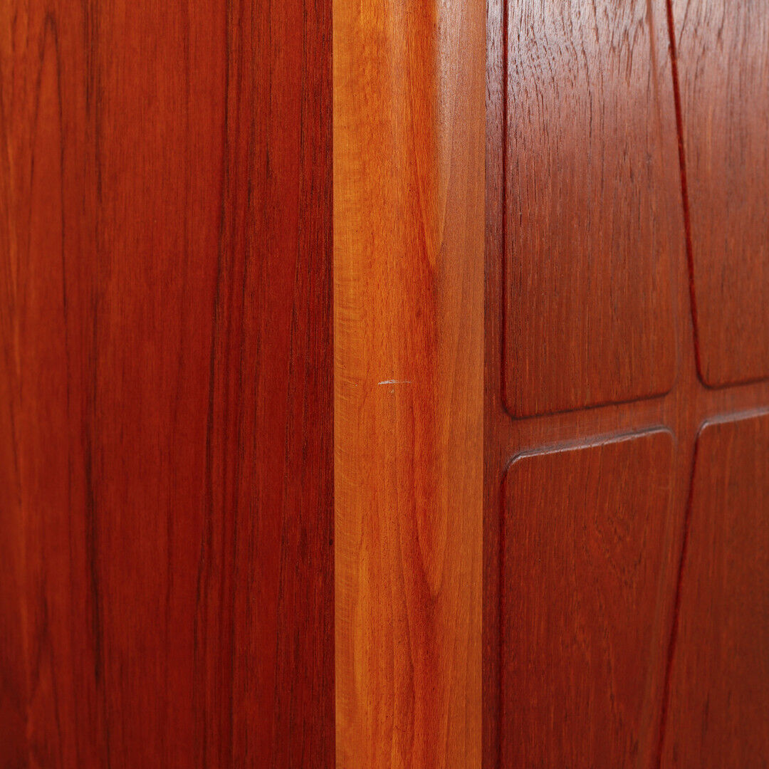 Cabinet modèle Bangkok par Yngve Ekström pour Westbergs Möbler Suède. 1950.