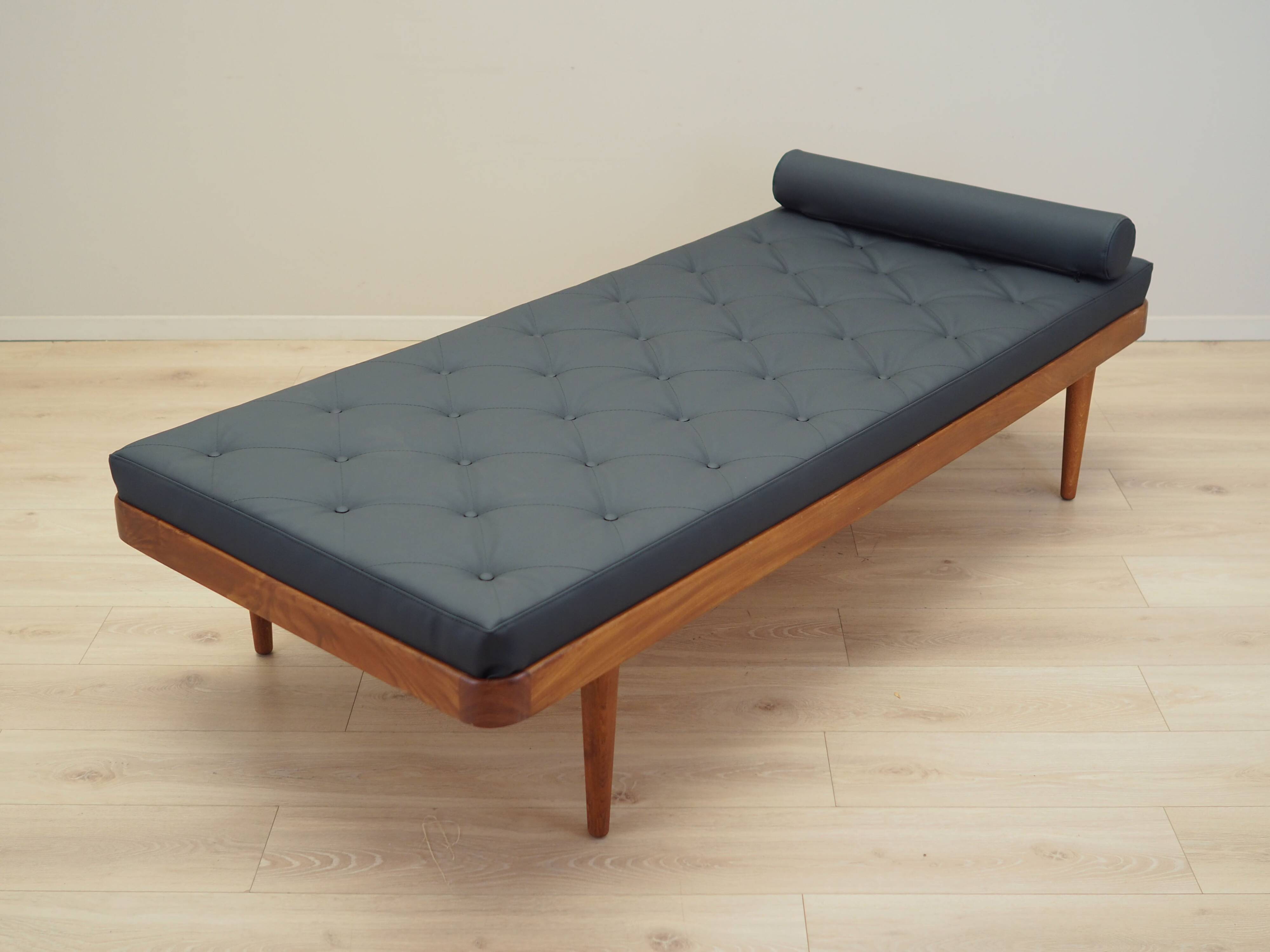 Teak daybed, Danish design, 1970s, production: Denmark