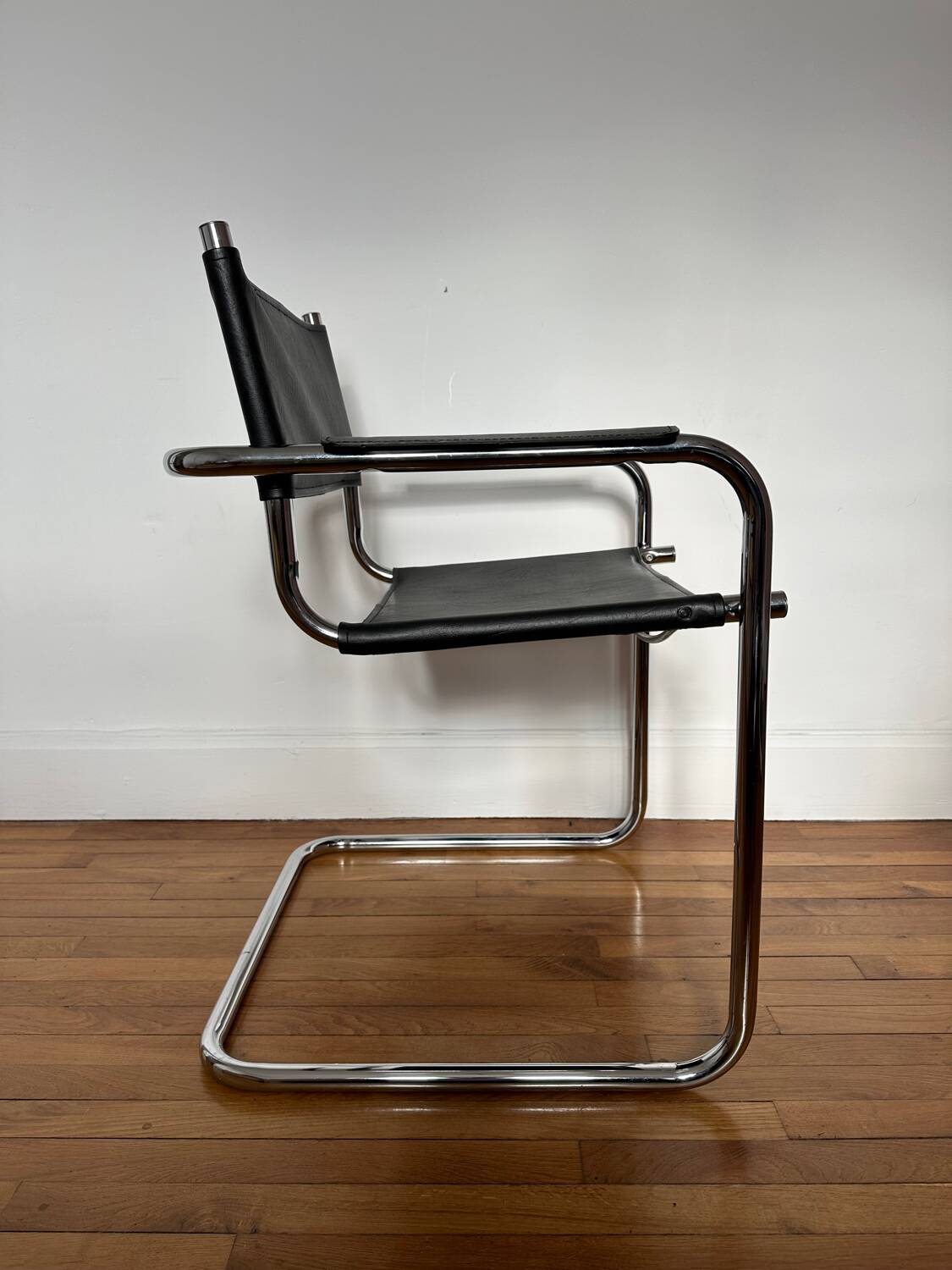 Vintage design tubular chairs