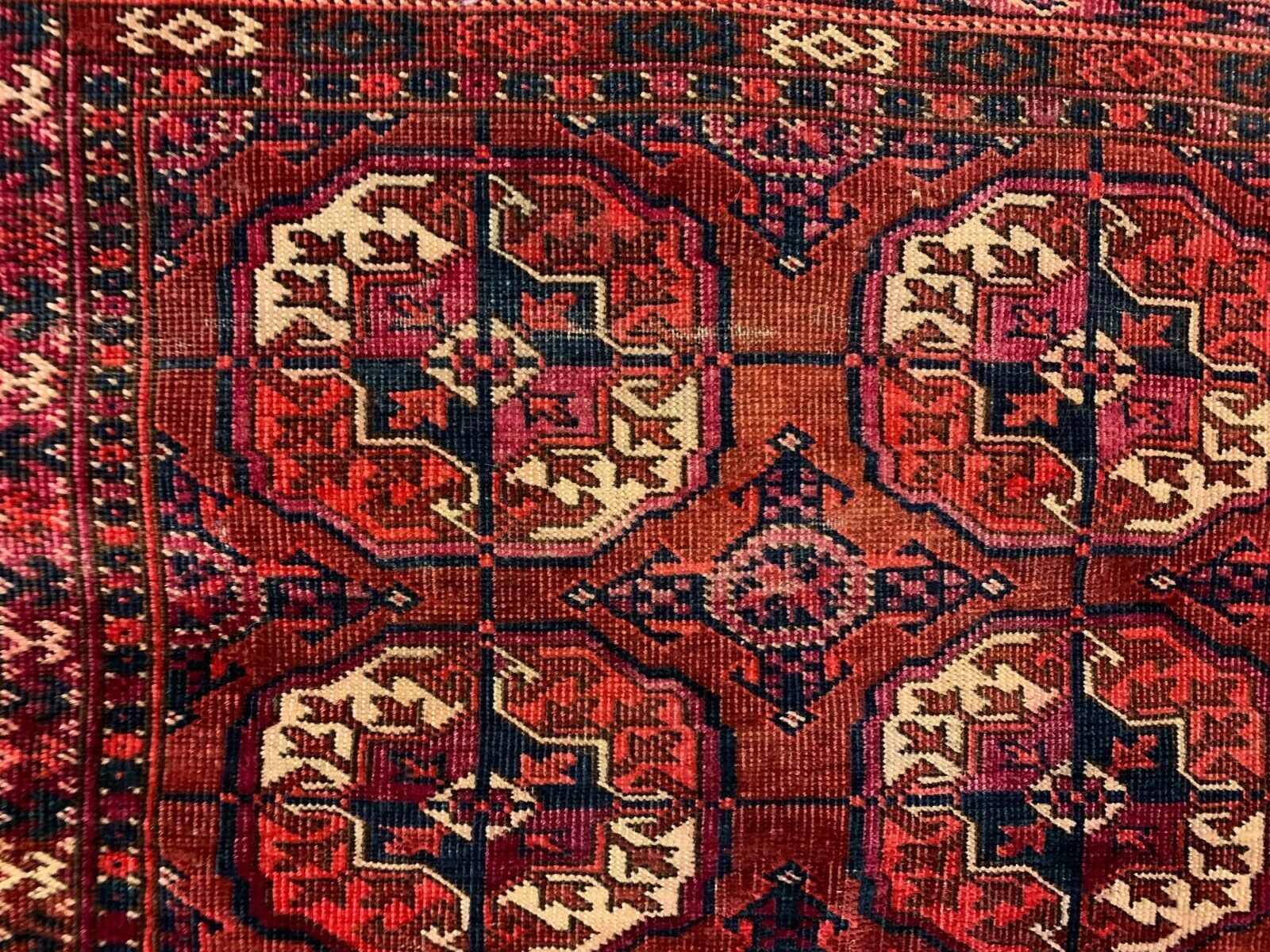 Antique Turkmen Tekke Rug, 190x113 cm Turkoman Bokhara Red Black Beige