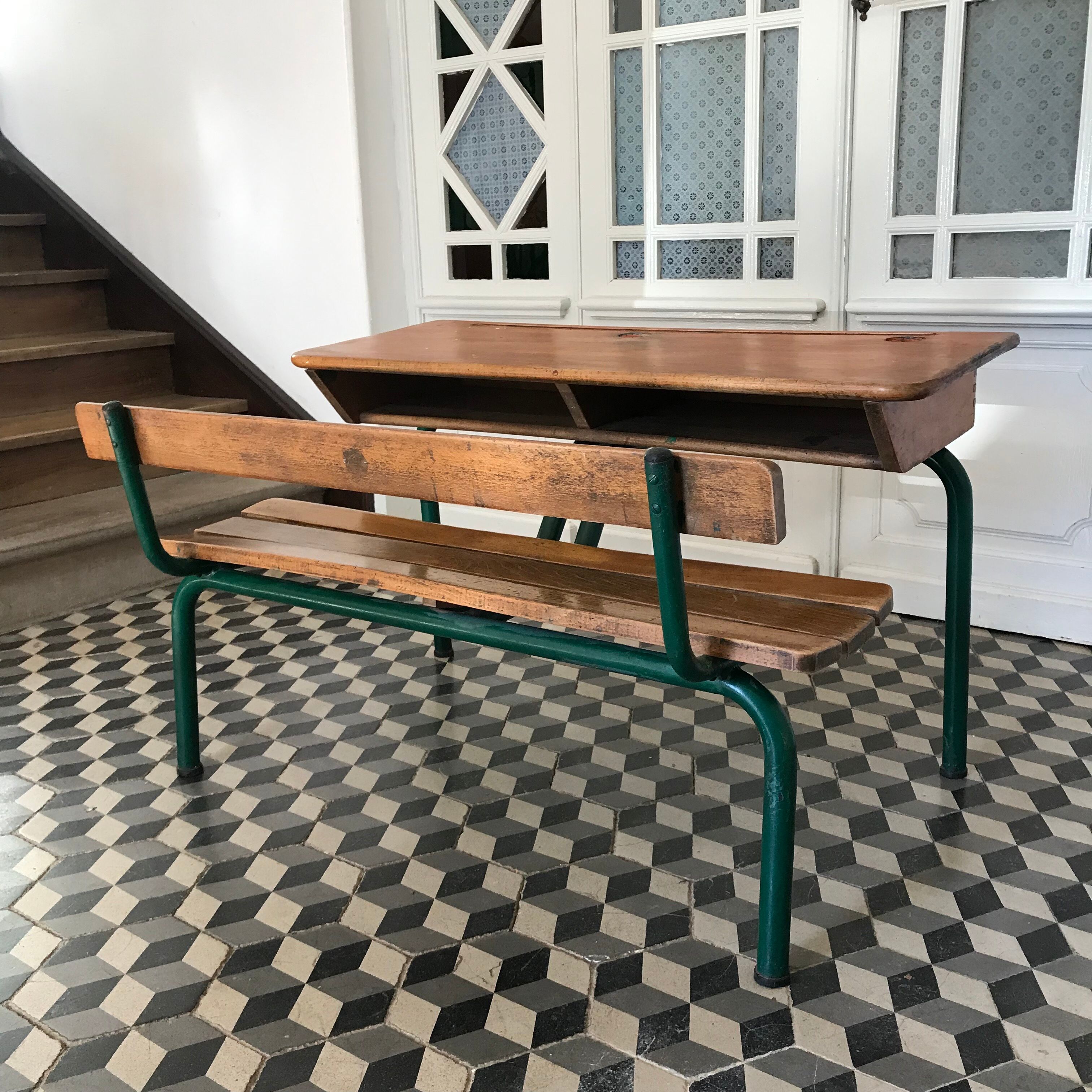 Delagrave Children's Desk