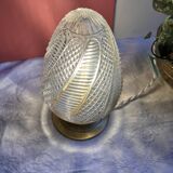 Vintage table lamp in chiseled glass - ogive glass globe