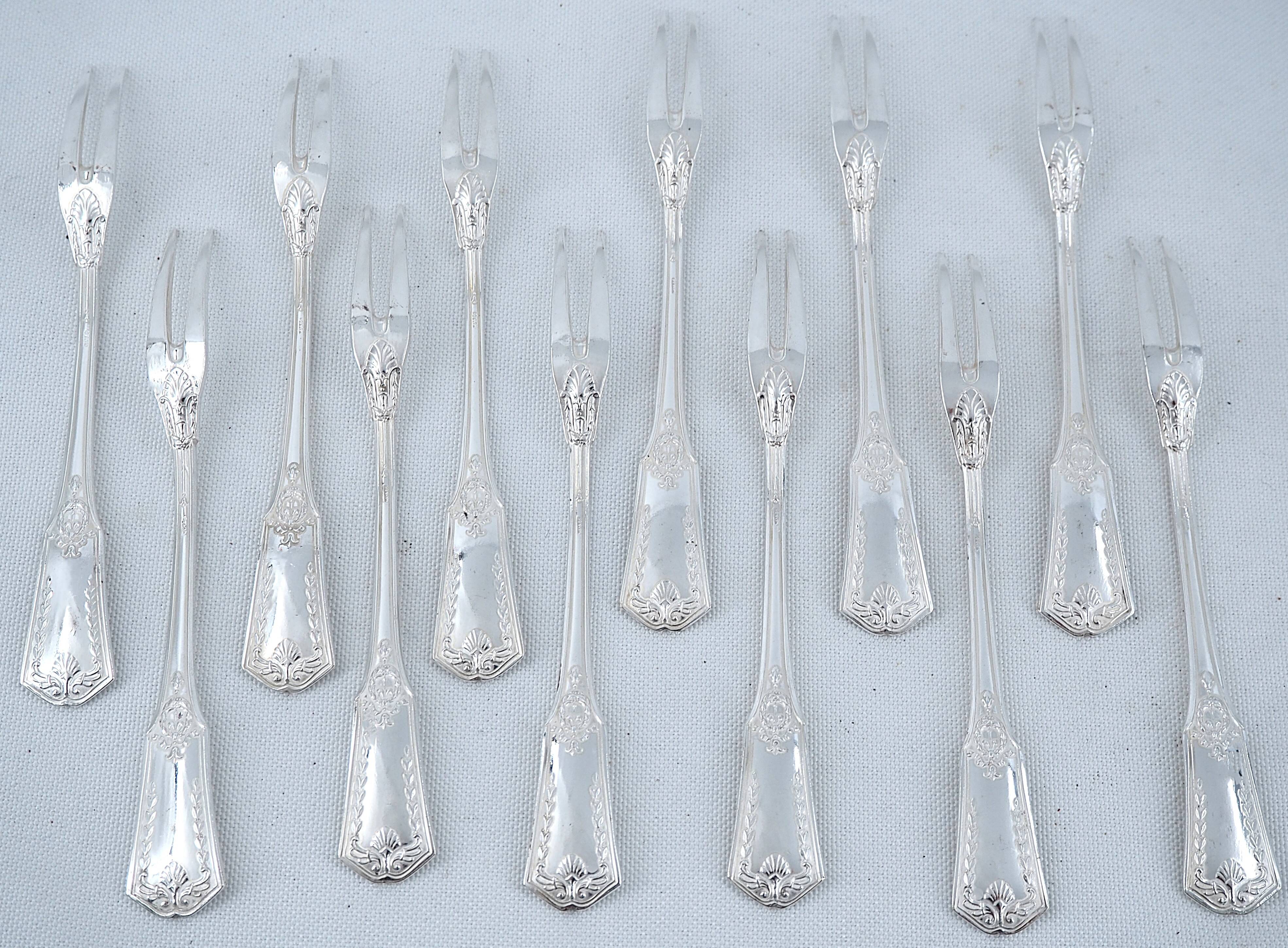 Sfam Empire Without Restraint, 12 snail forks, seafood in silver-plated metal.