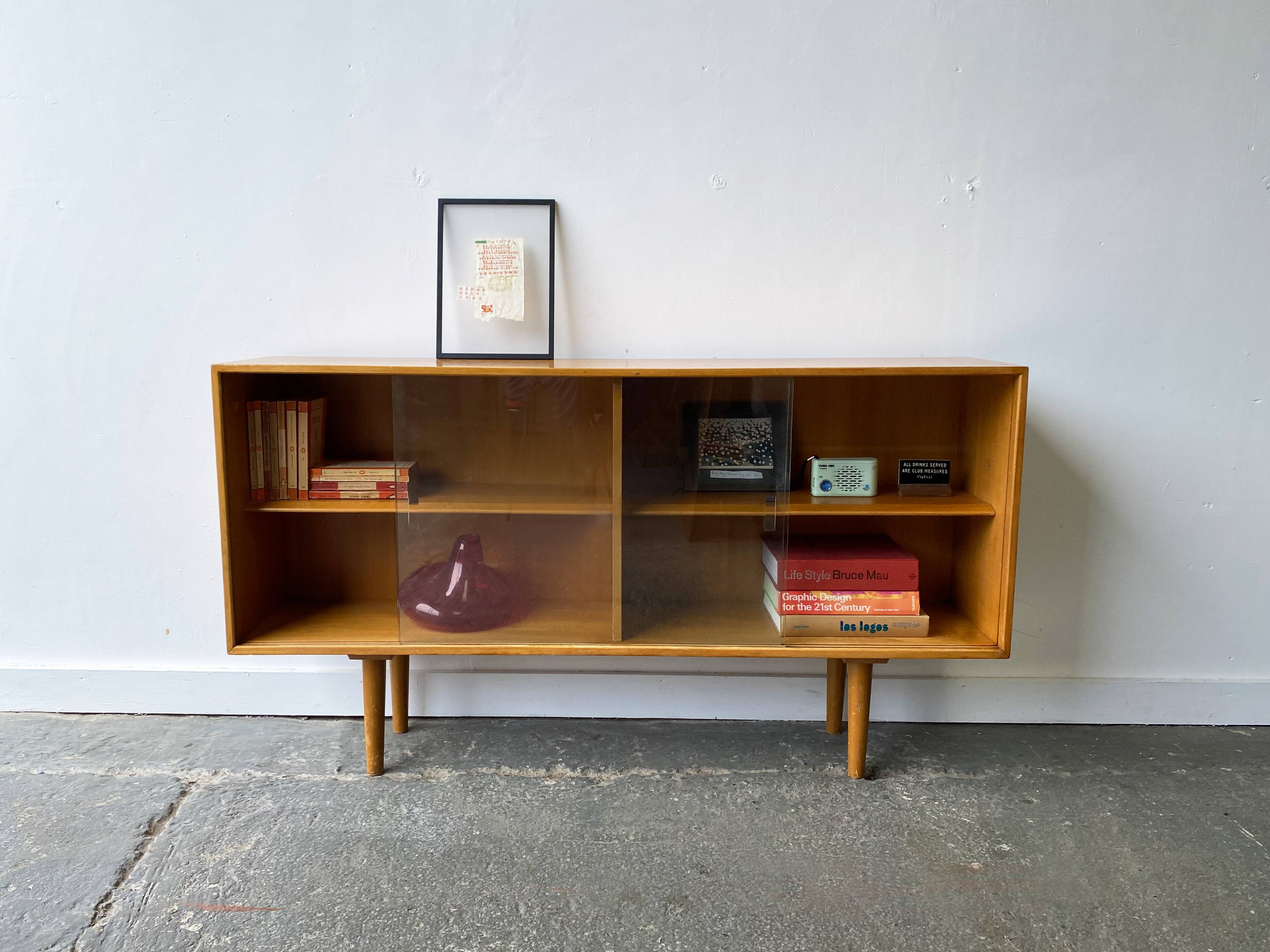 Rare ‘Hilleplan’ 1950’s Mid-Century ‘Unit D’ bookcase / sideboard by Robin Day for Hille
