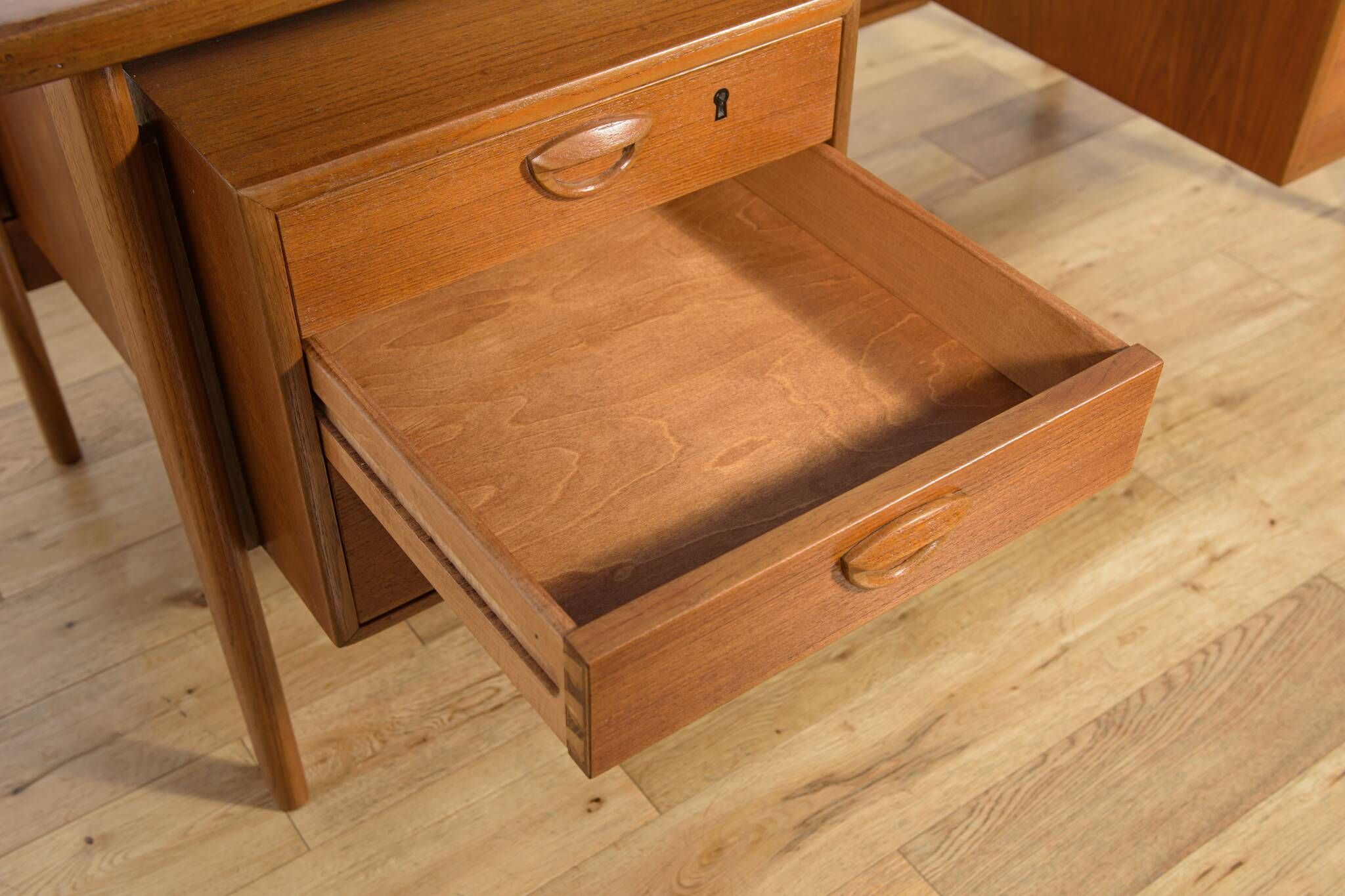 Mid-century freestanding teak desk by Kai Kristiansen for Feldballes Møbelfabrik, 1960s
