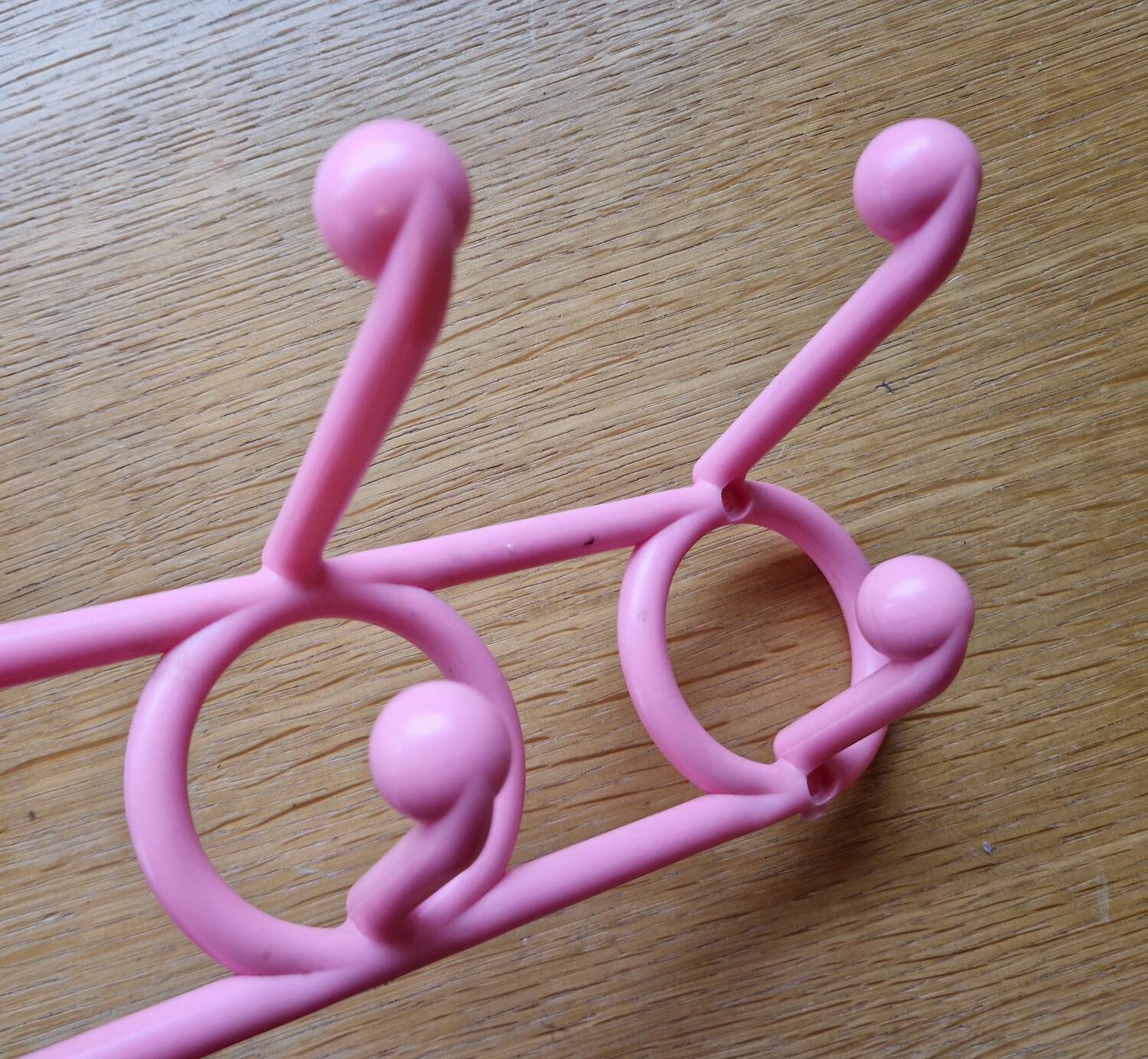 Yaffa doremi pink vintage 80s coat rack