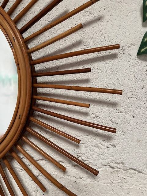 Miroir soleil vintage en rotin