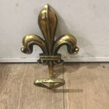 2 coat racks (fleur de lys) in bonze. Francis I period