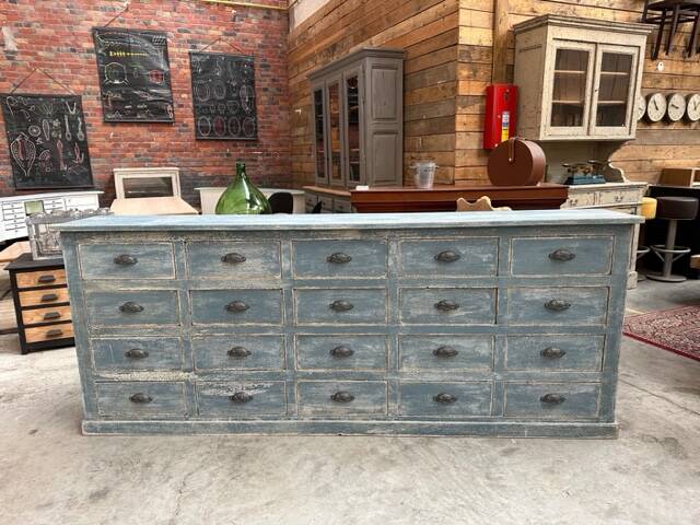 Trade furniture 20 drawers