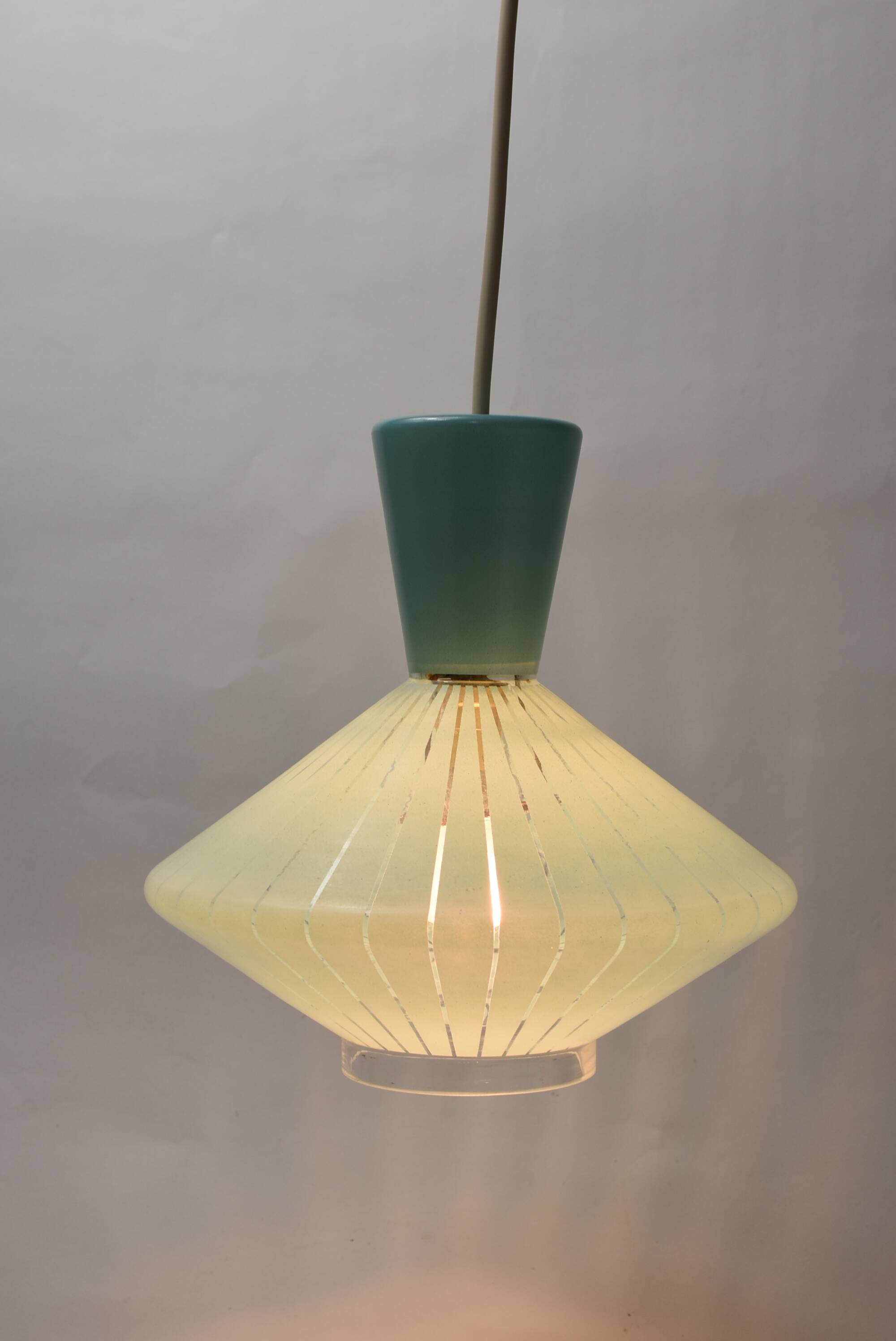 Diabolo-shaped glass chandelier