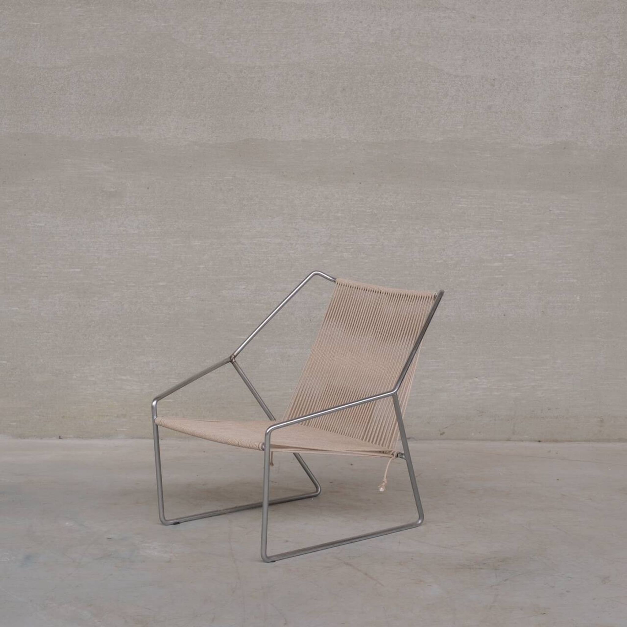 Paire de fauteuils en acier danois du milieu du siècle par Henning Flok