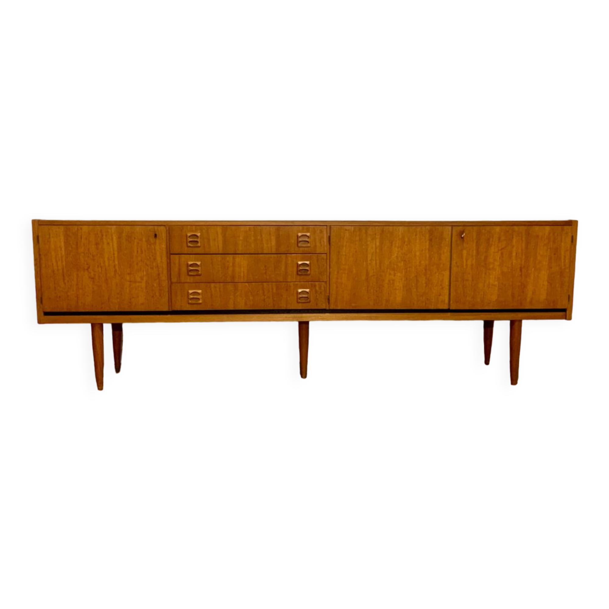 Vintage Scandinavian enfilade 1960