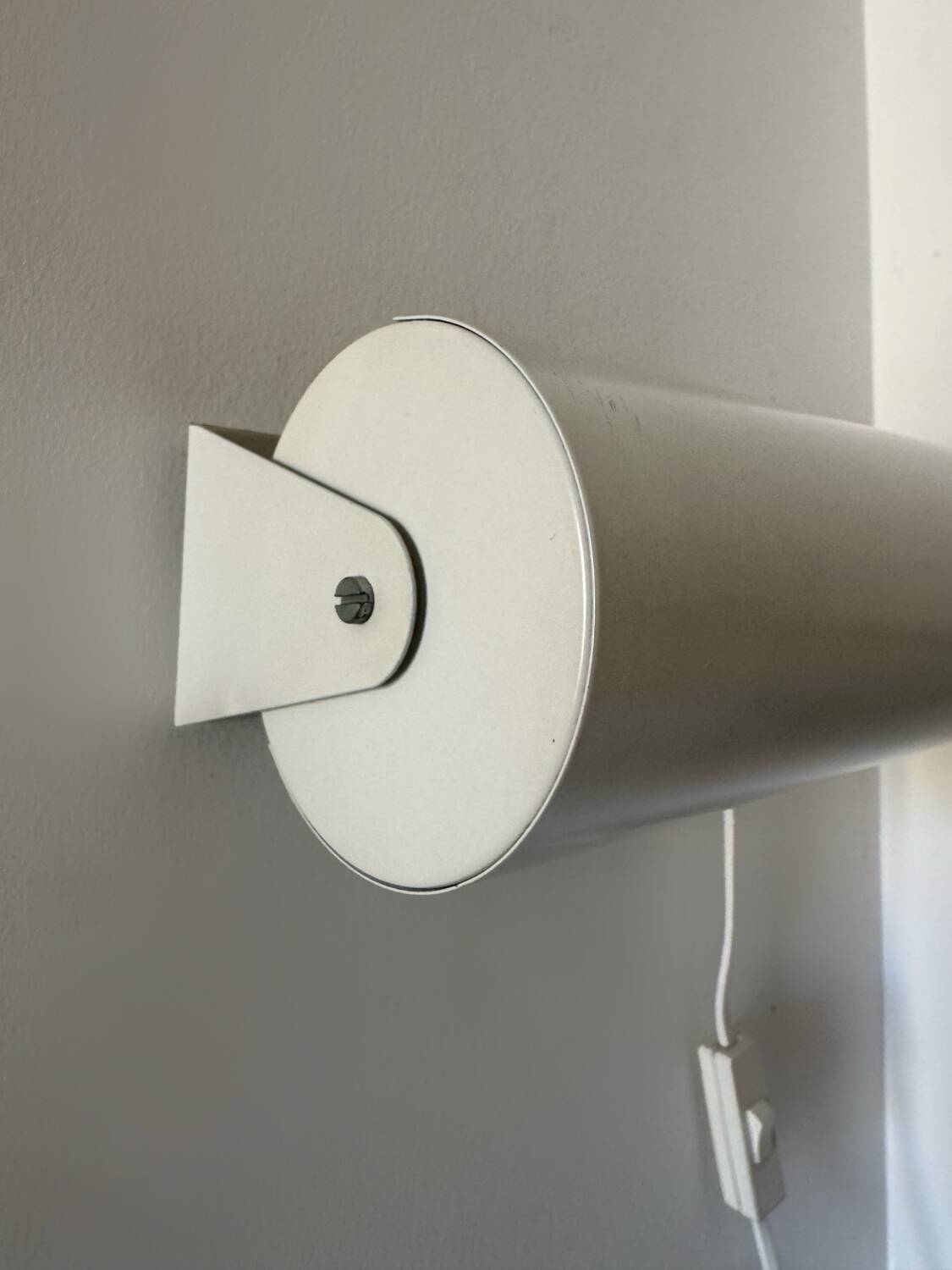 IKEA Lod V413 wall lights from the 1980s.