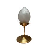 Vintage globe shell table lamp