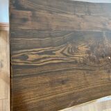 Table brutaliste