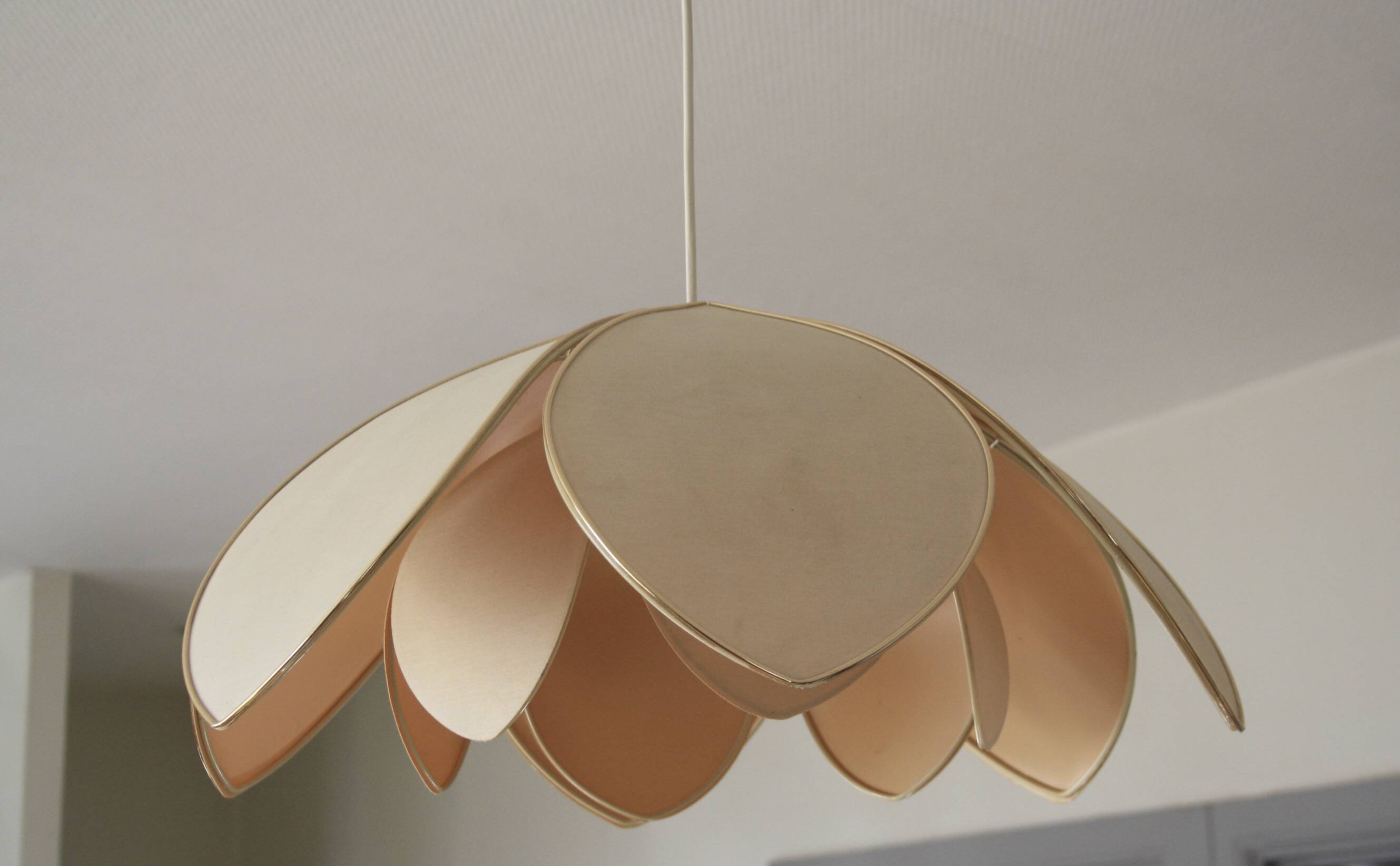 Lotus flower pendant, petals