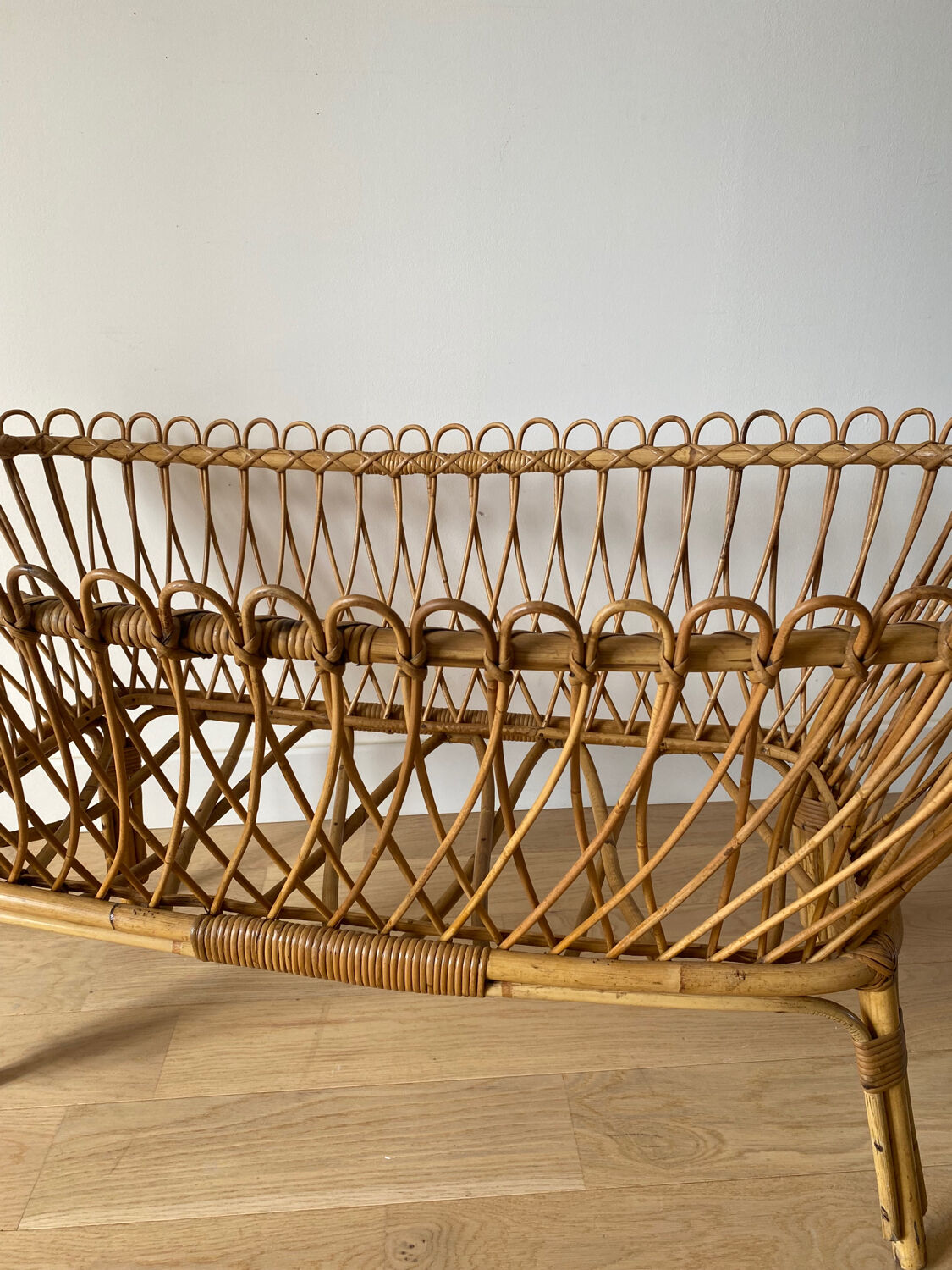 Wicker crib