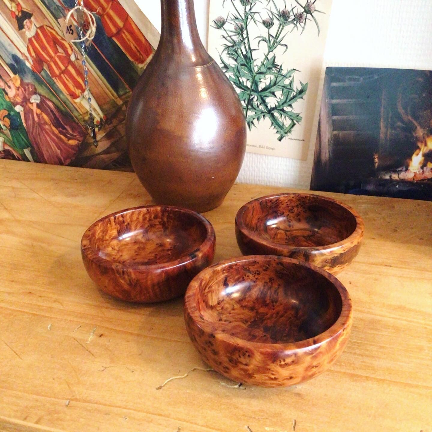 Lot of three precious wooden cups of thuya