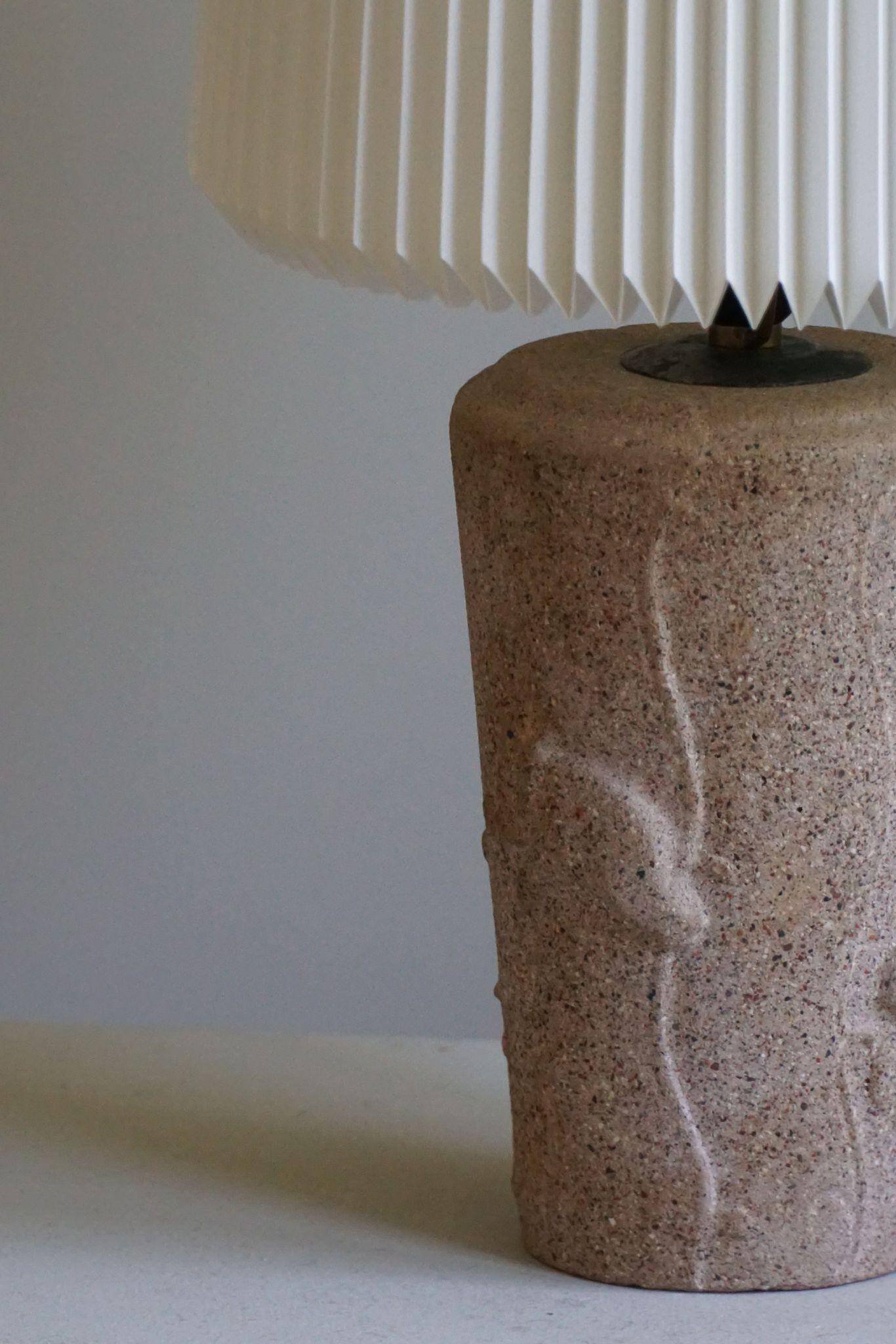 Vintage modern French table lamp in stone with elephant patterns, 1970s.