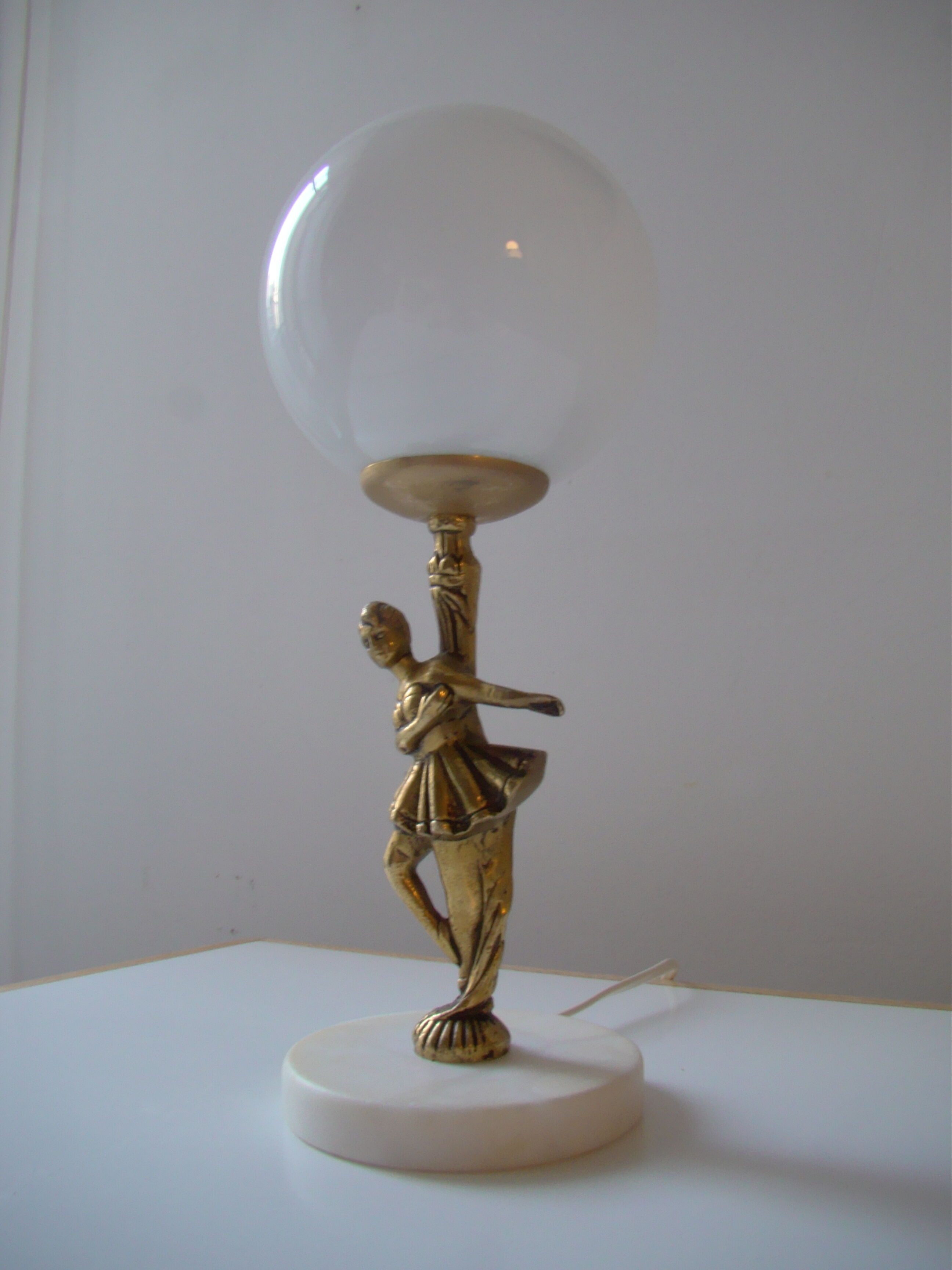Charming vintage lamp dancer