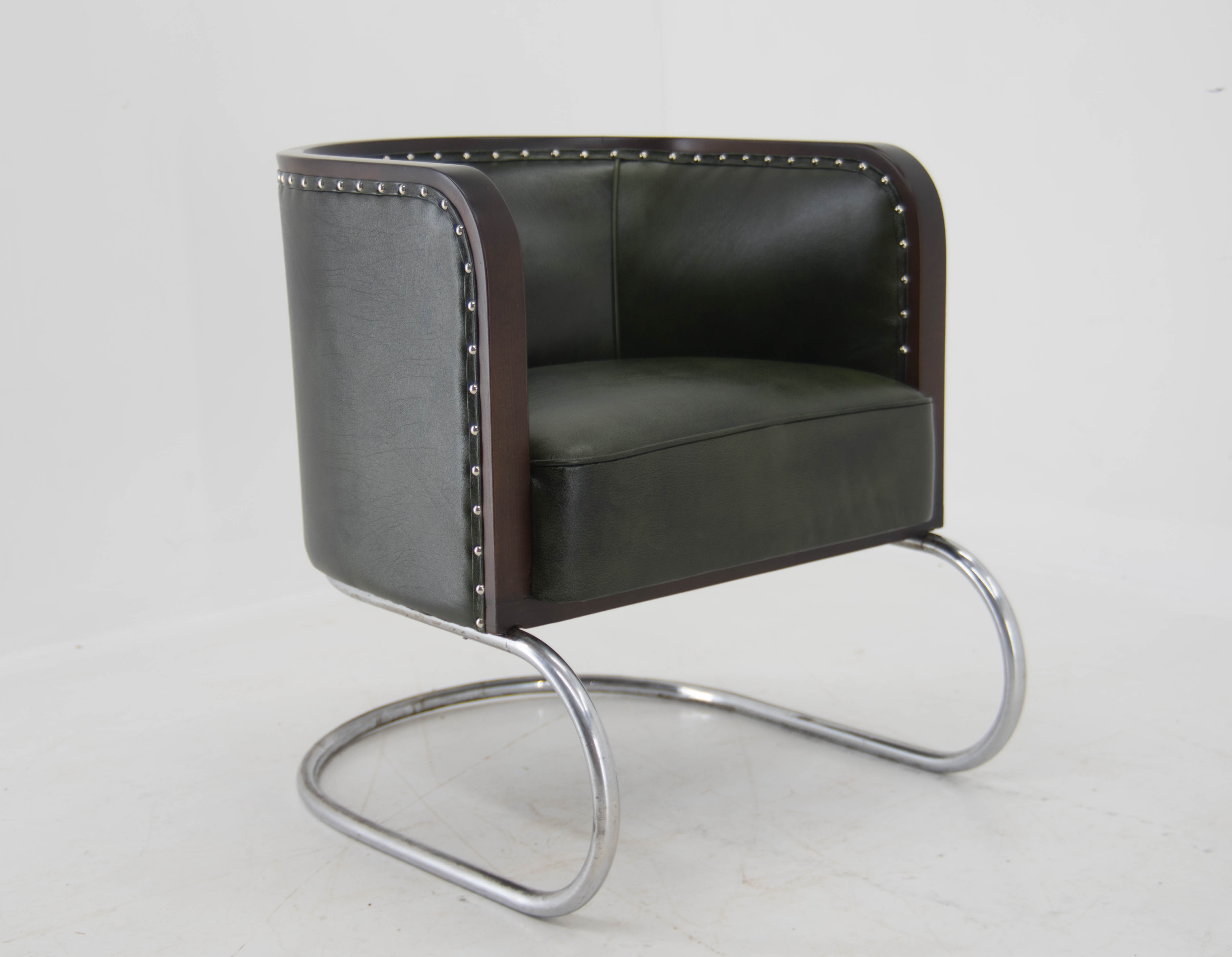 Bauhaus Tubular Armchair in Green Leather,  1930s, Restored
