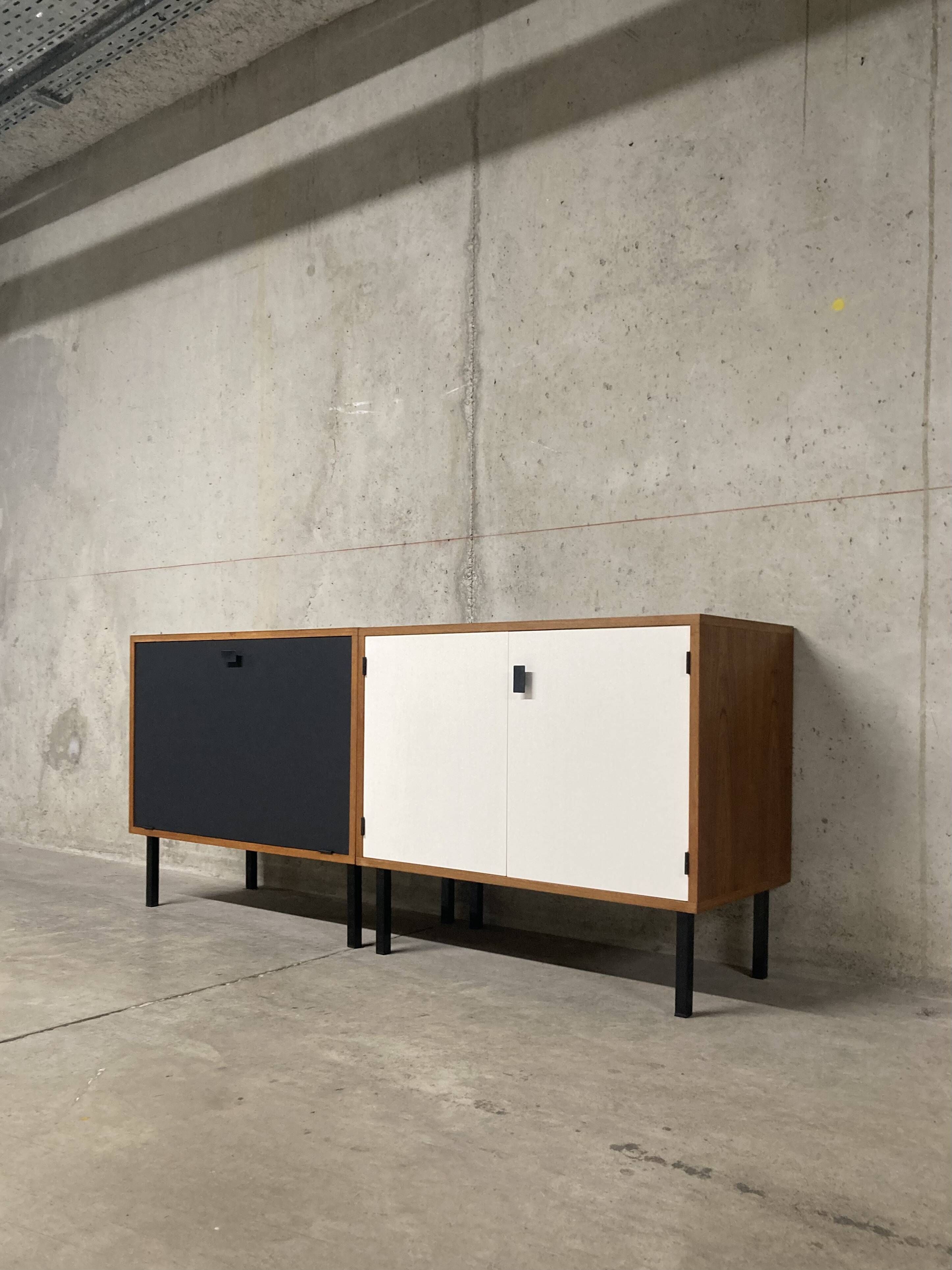 Enfilade moderniste noire et blanche Philippon et Lecoq vintage années 60