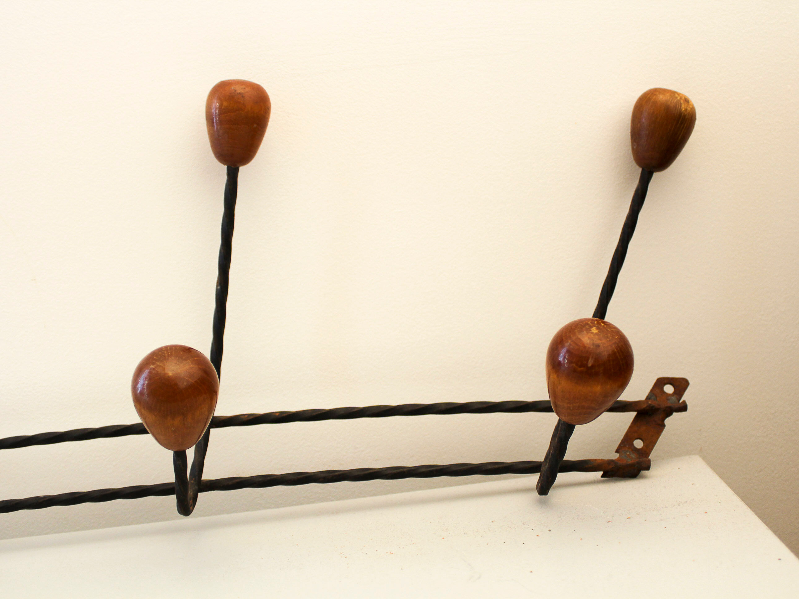 Wall coat rack iron and vintage wood