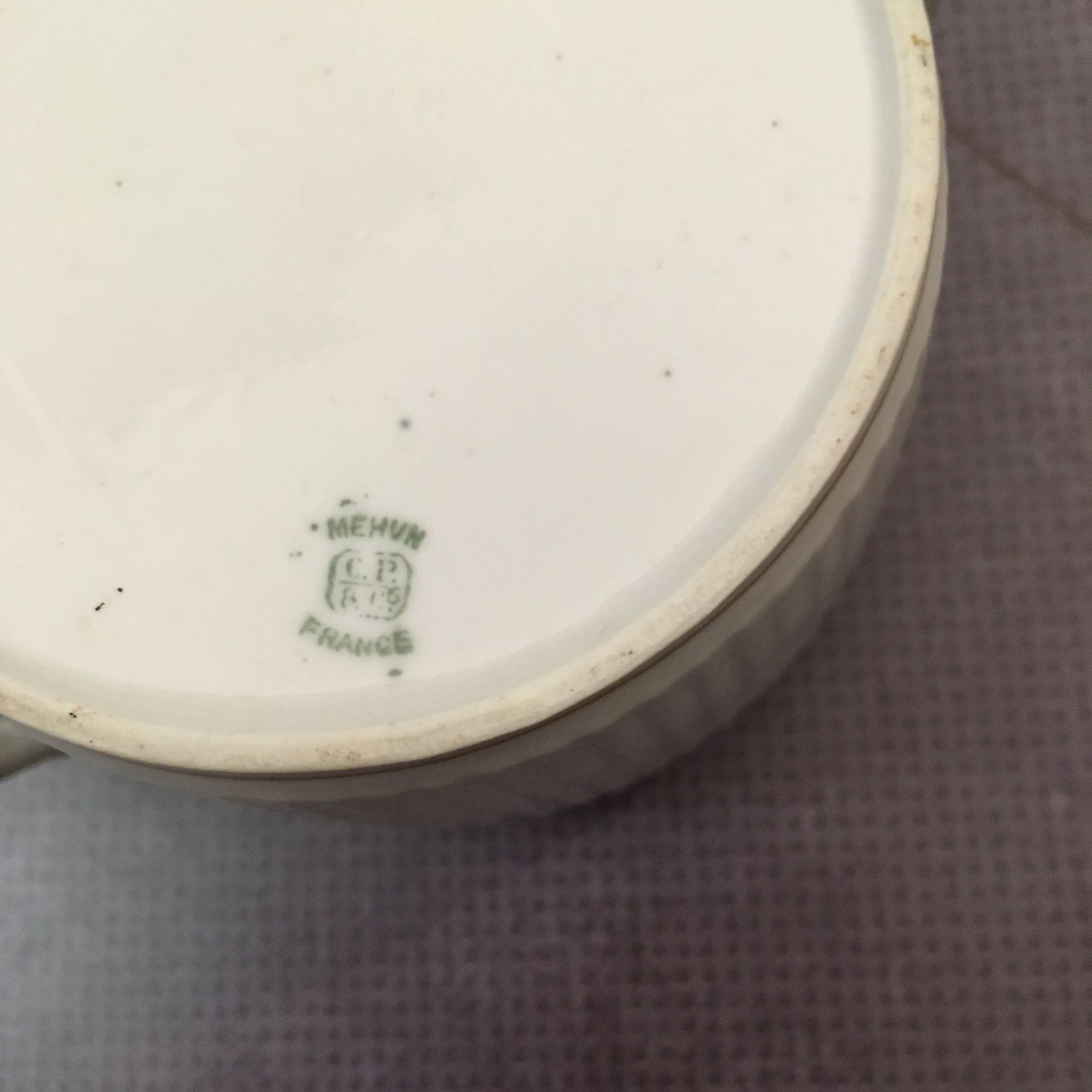 Charles PILLIVUYT Mehun porcelain sugar with fluted relief and blue and white checkered pattern