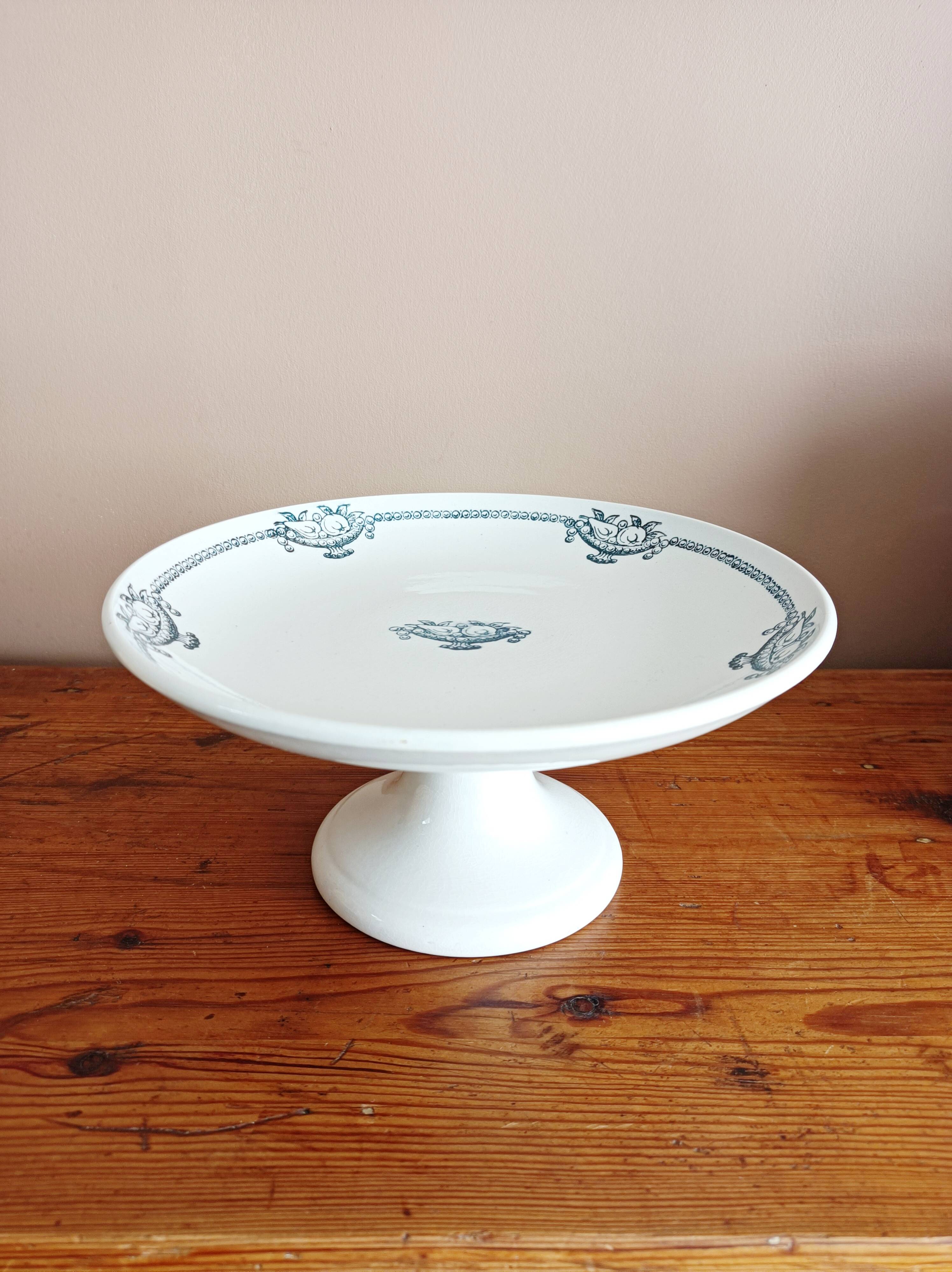 Fruit bowl in iron earthenware from St-Amand.