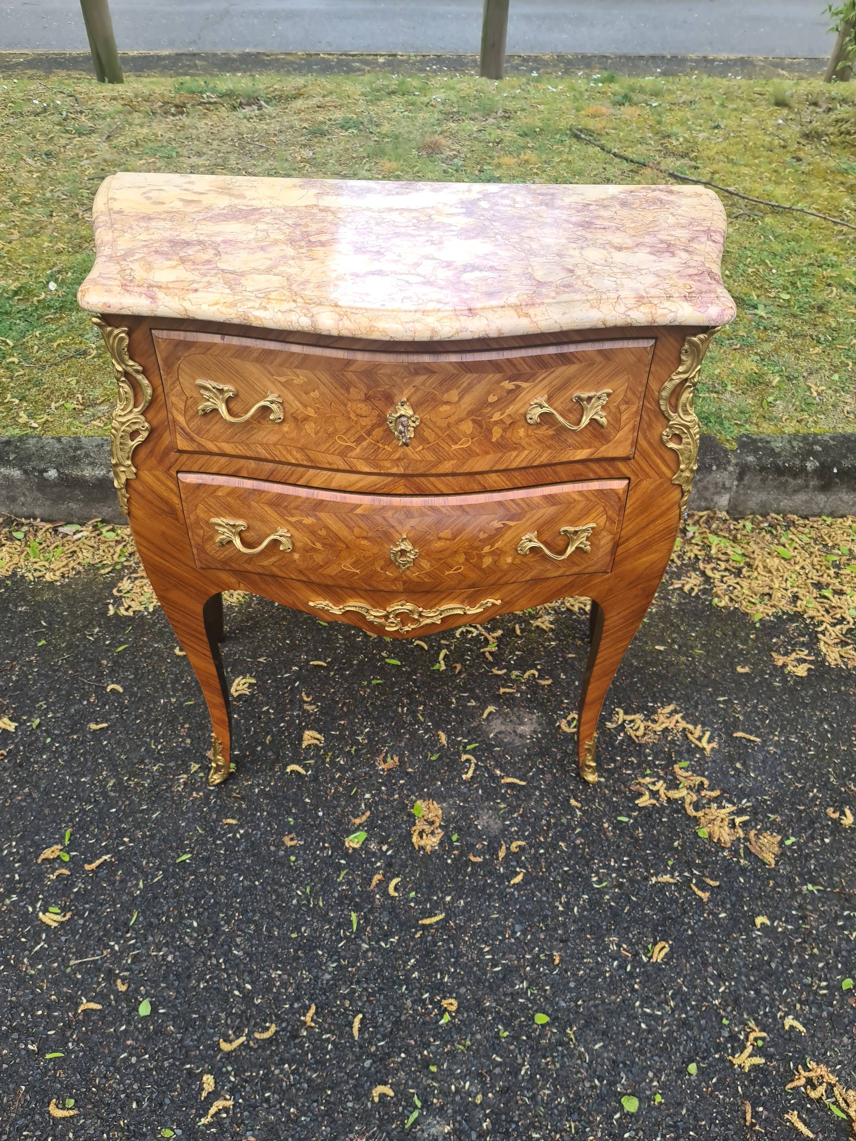 Commode ancienne Louis XV