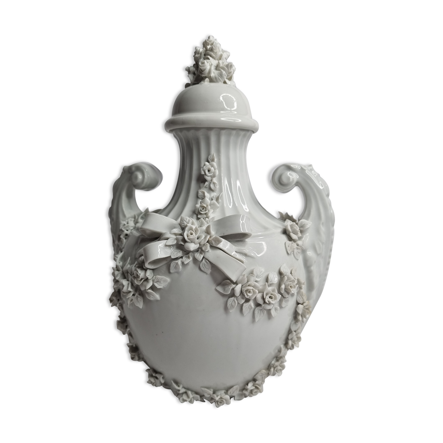 Vase décoratif de style baroque en porcelaine blanche émaillée, 26 cm