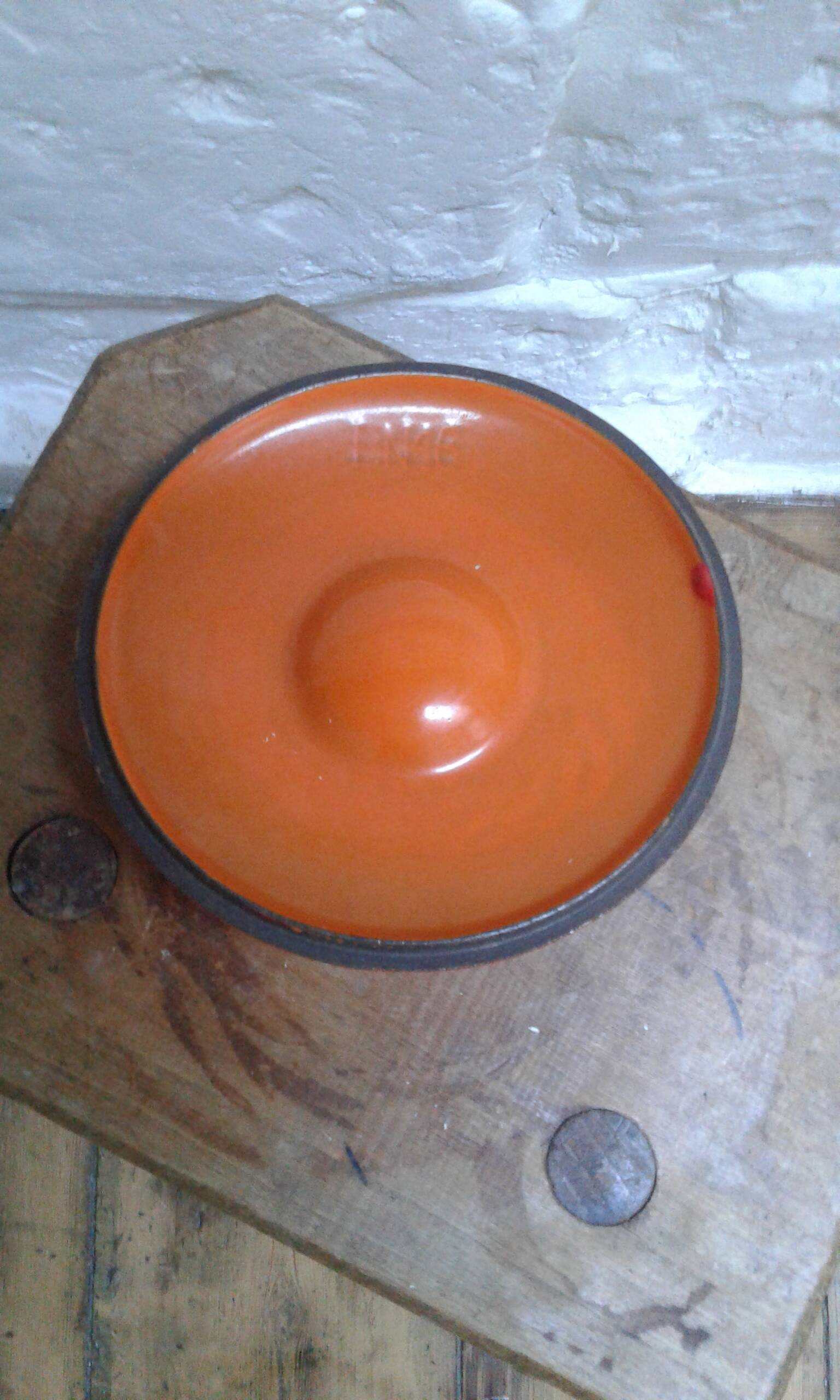 Le creuset pan