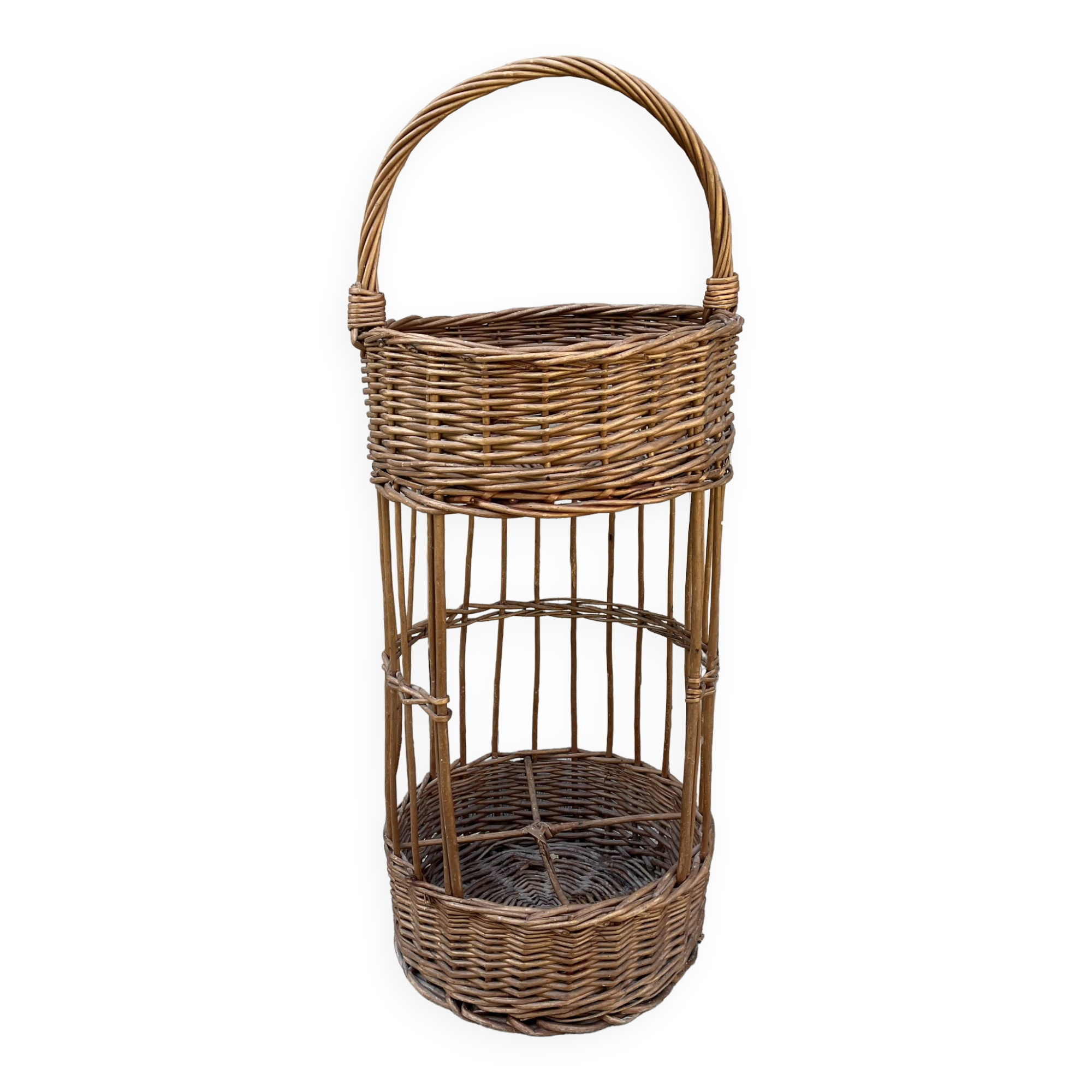 Braided wicker bottle rack