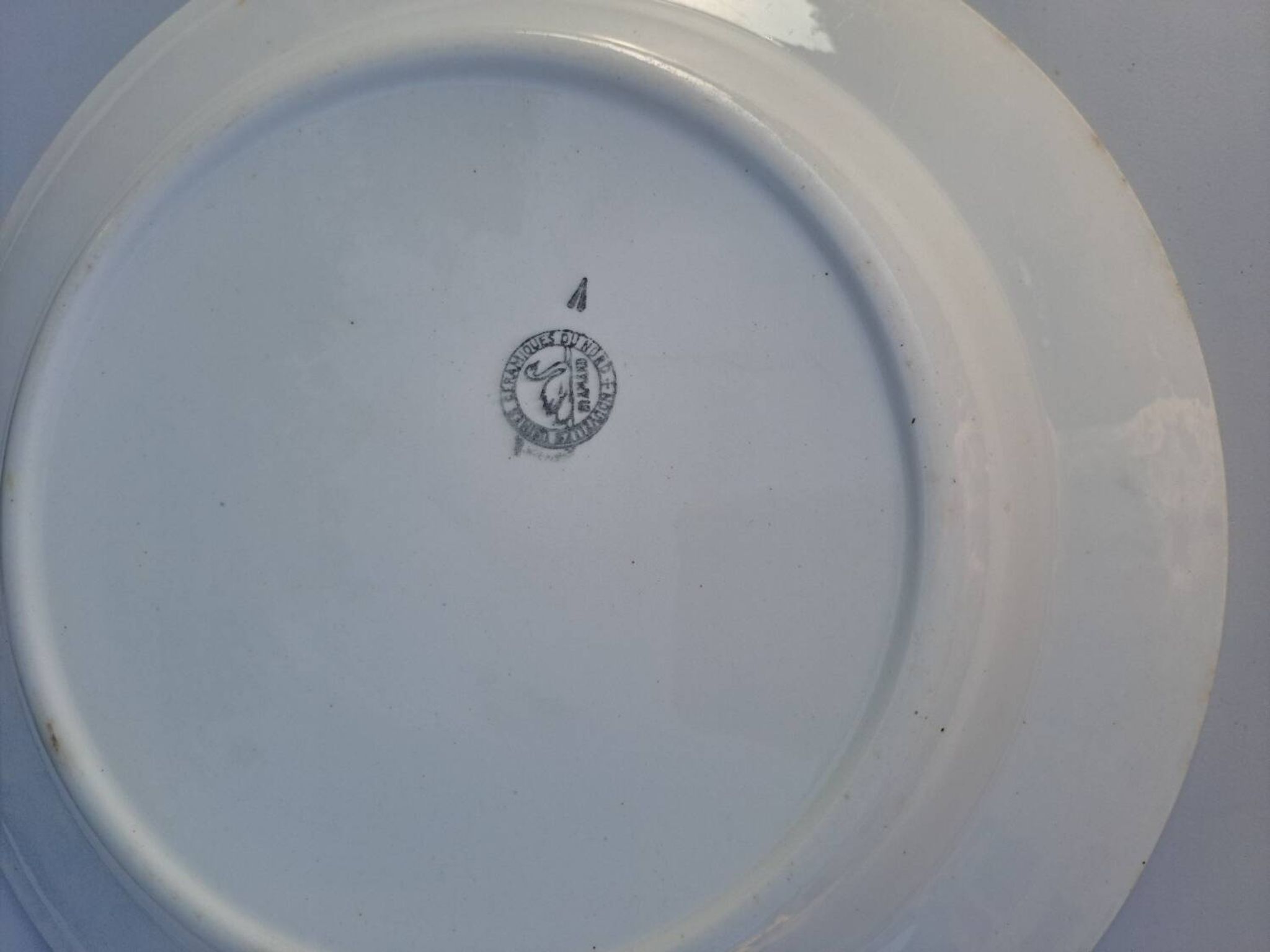 St Amand hollow dish