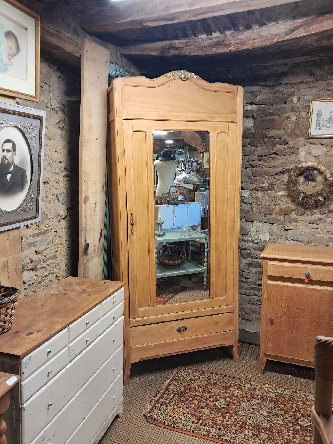 Armoire
