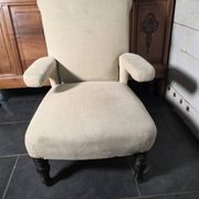 Napoleon III crapaud armchair with a reclined backrest